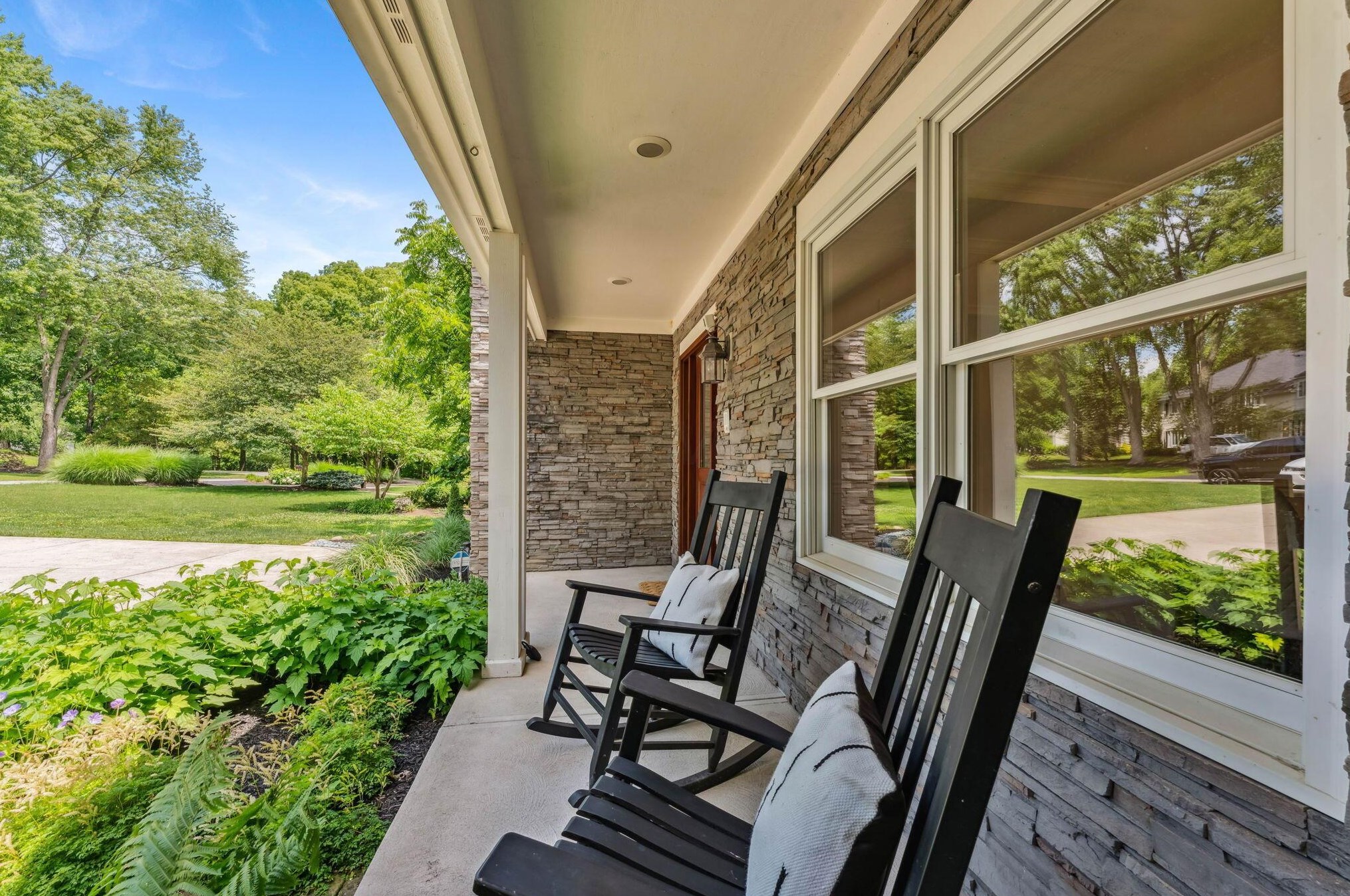 2781 Edgewood Rd, Columbus OH 43220-4517 exterior