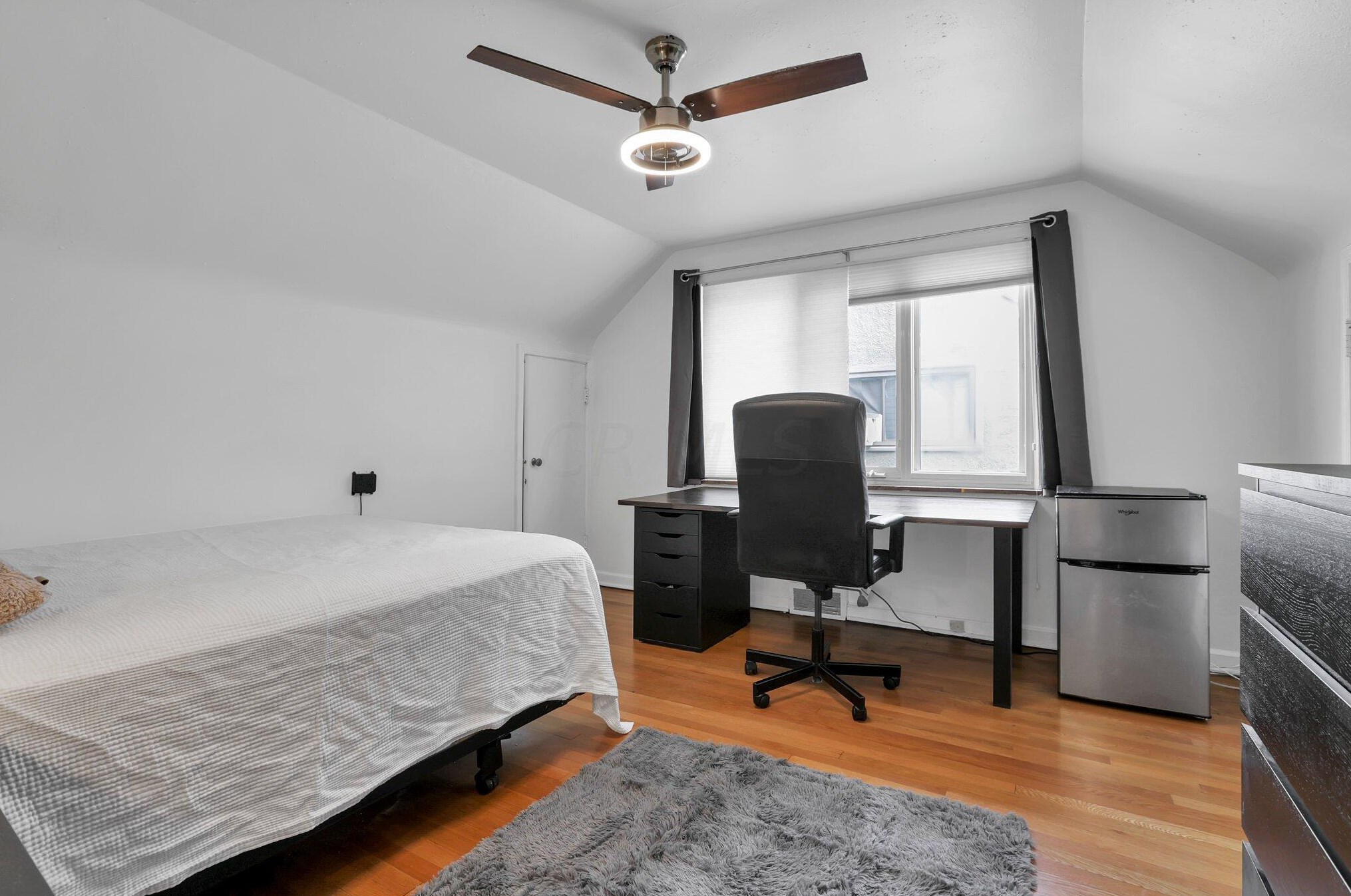 80 Edgevale Rd, Columbus OH 43221-1215 exterior