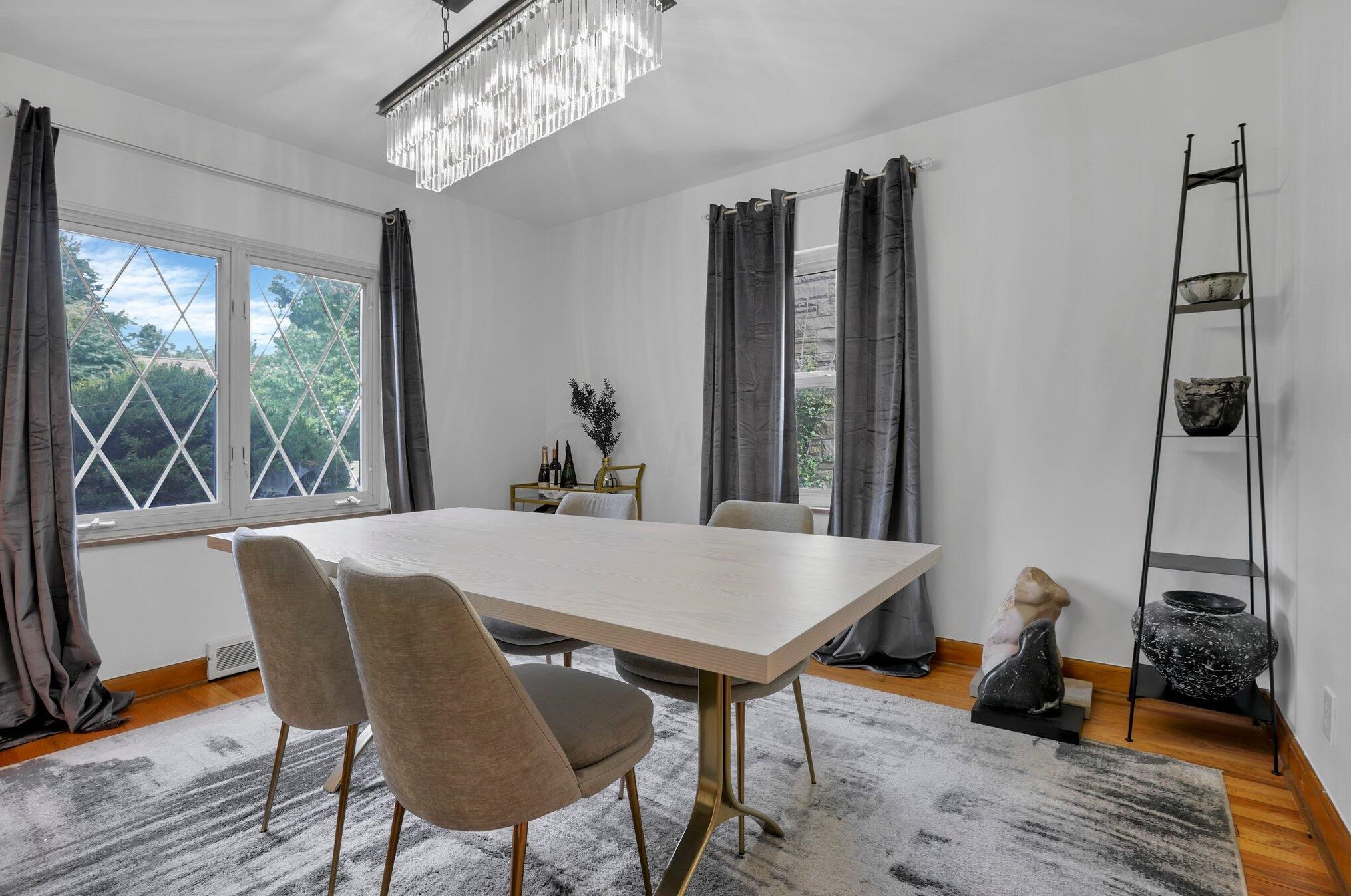 80 Edgevale Rd, Columbus OH 43221-1215 exterior