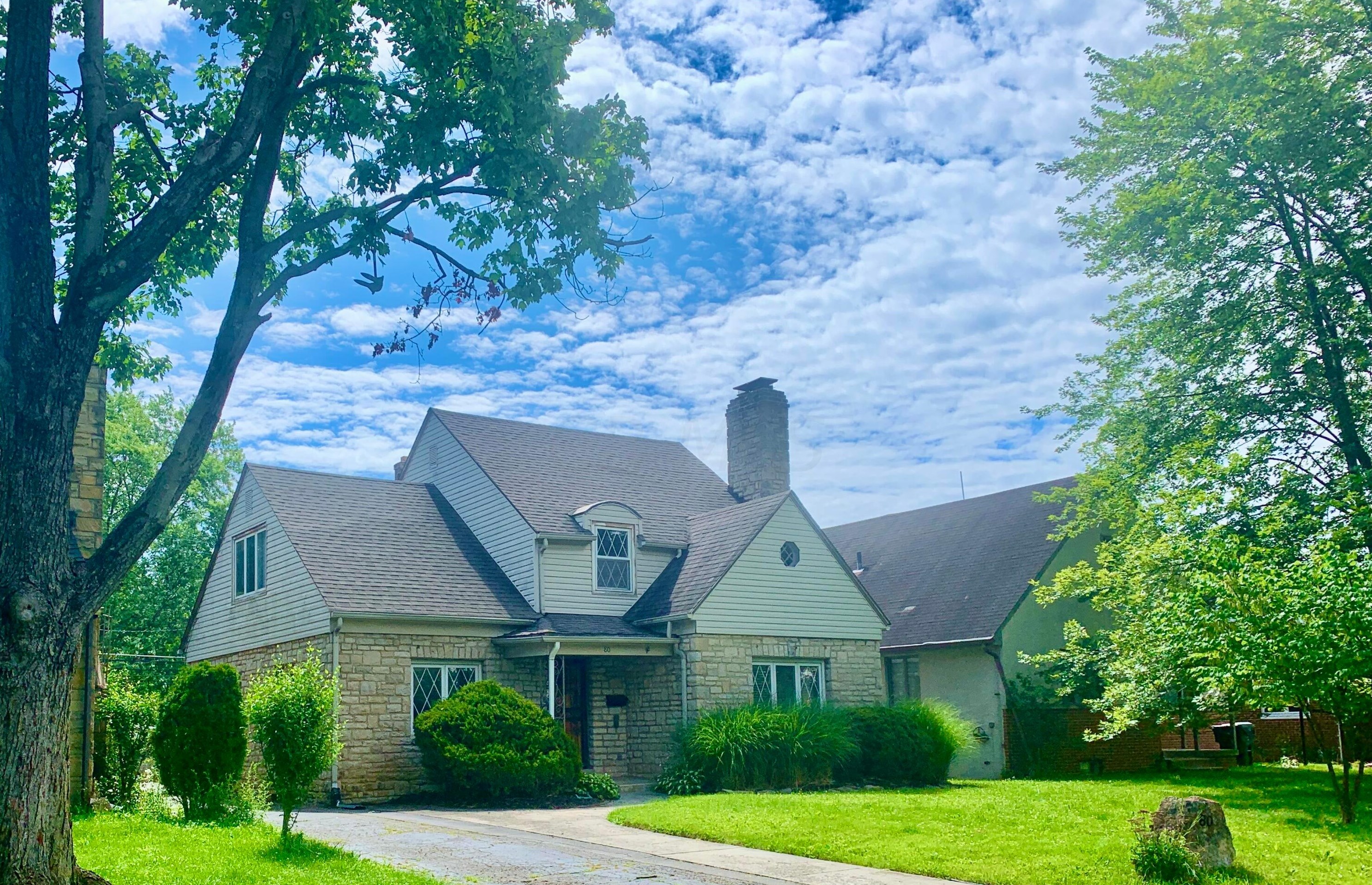 80 Edgevale Rd, Columbus OH 43221-1215 exterior