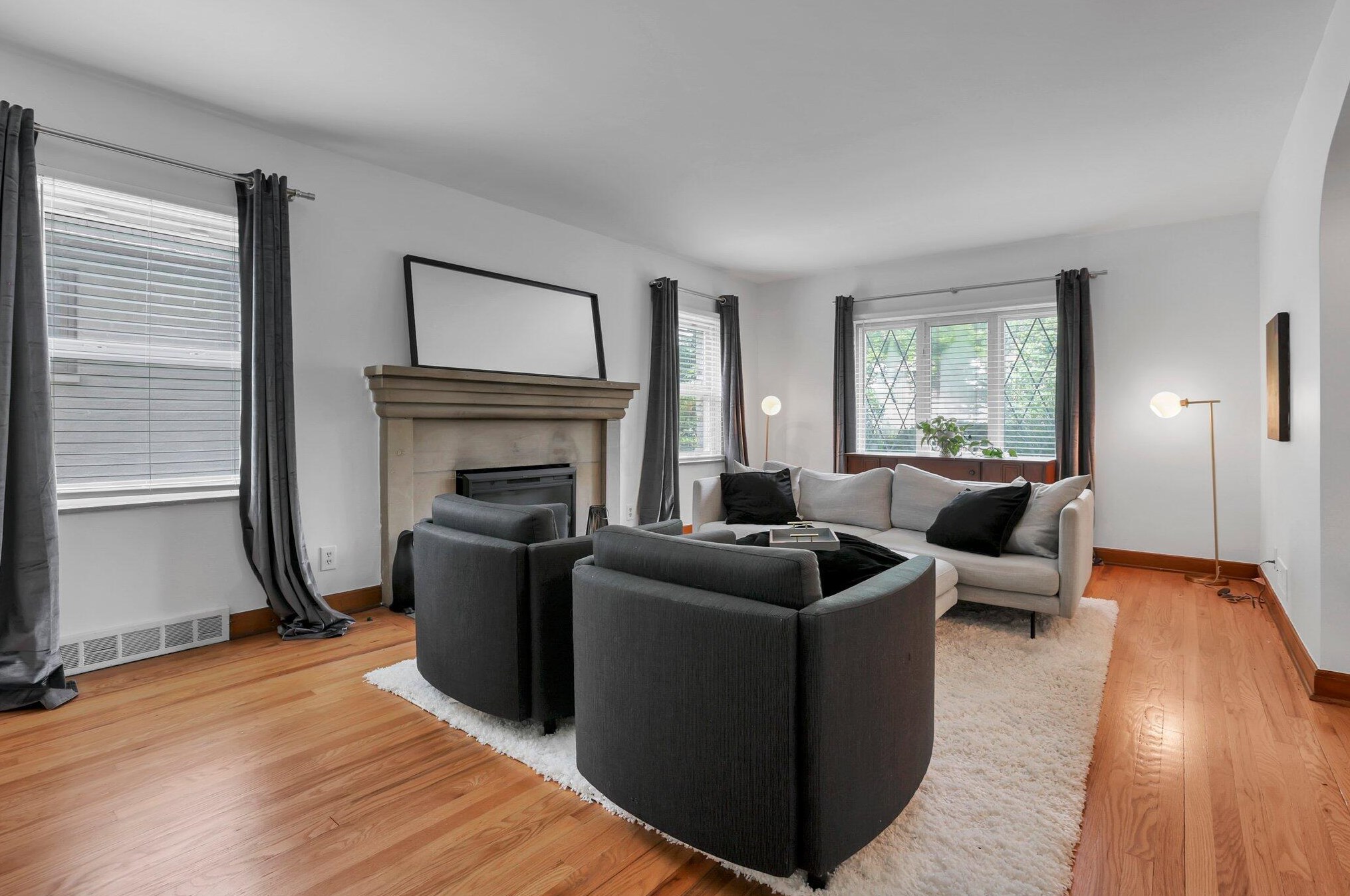 80 Edgevale Rd, Columbus OH 43221-1215 exterior