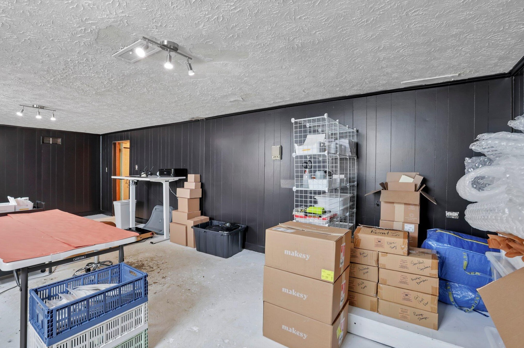 80 Edgevale Rd, Columbus OH 43221-1215 exterior