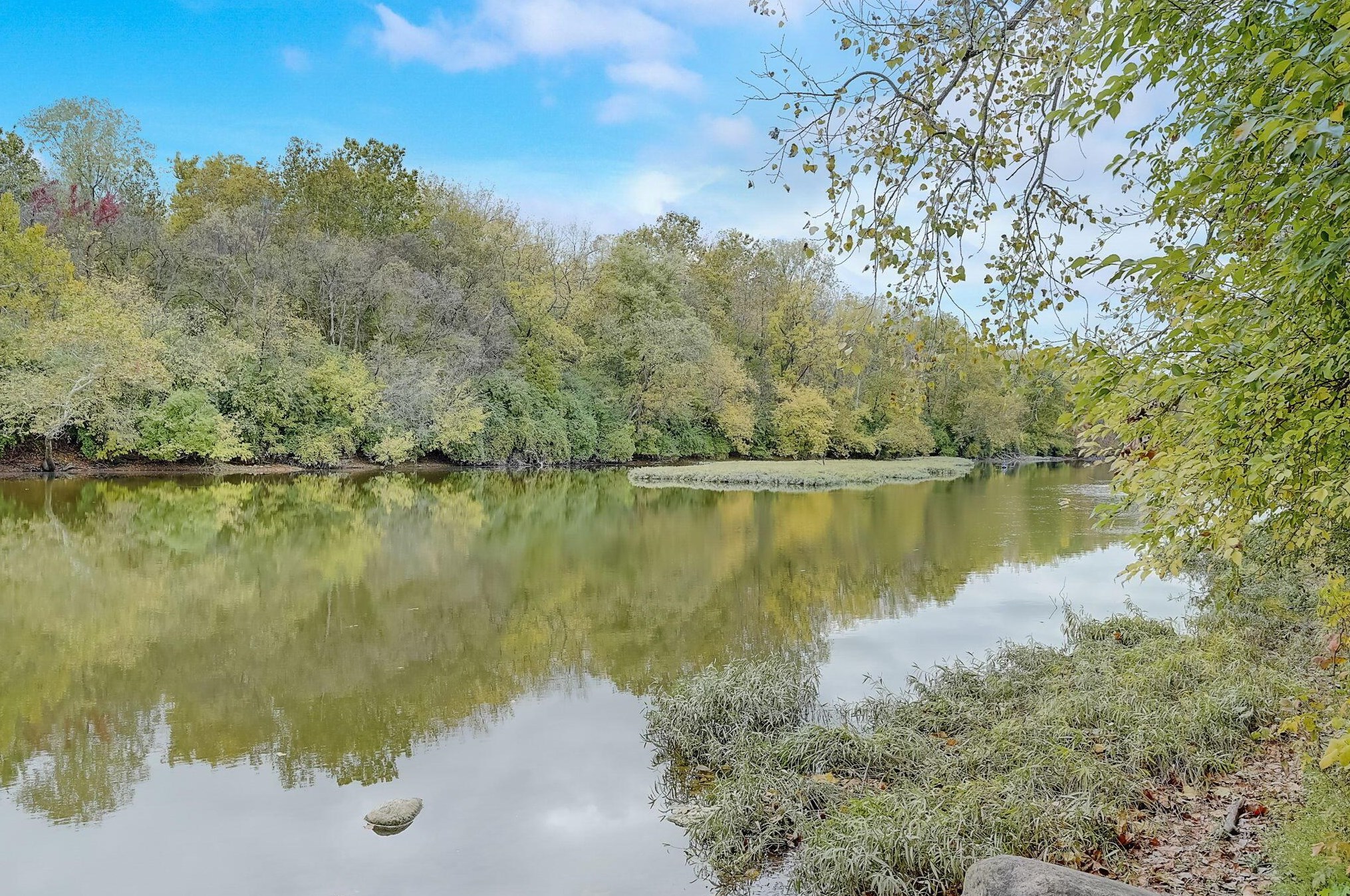 2585 Olde Hill Ct, Columbus OH  43221-3678 exterior