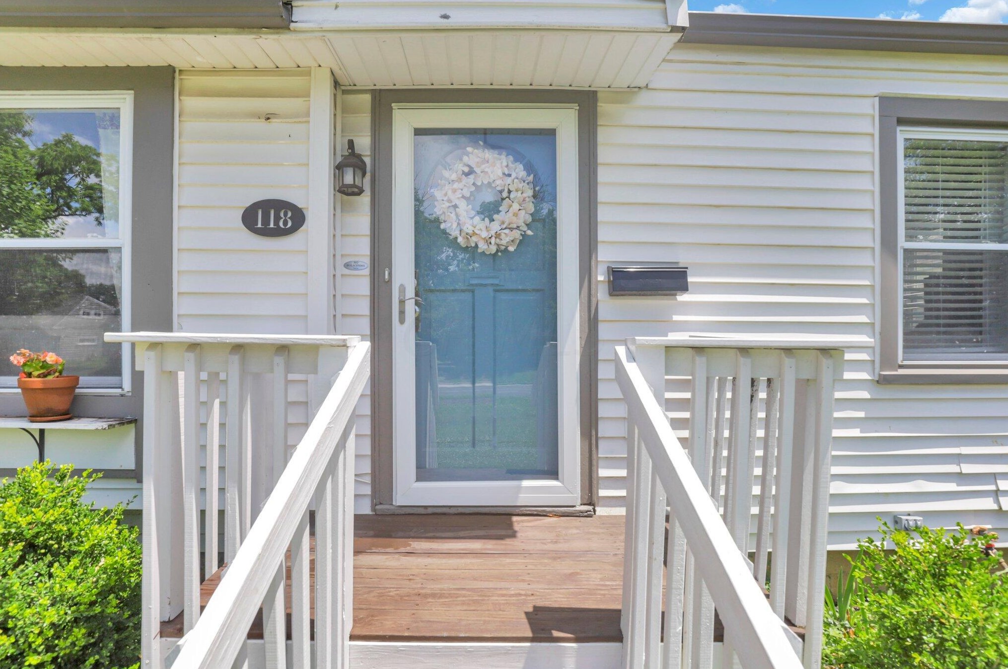 118 Gould Rd, Columbus OH 43209-1175 exterior