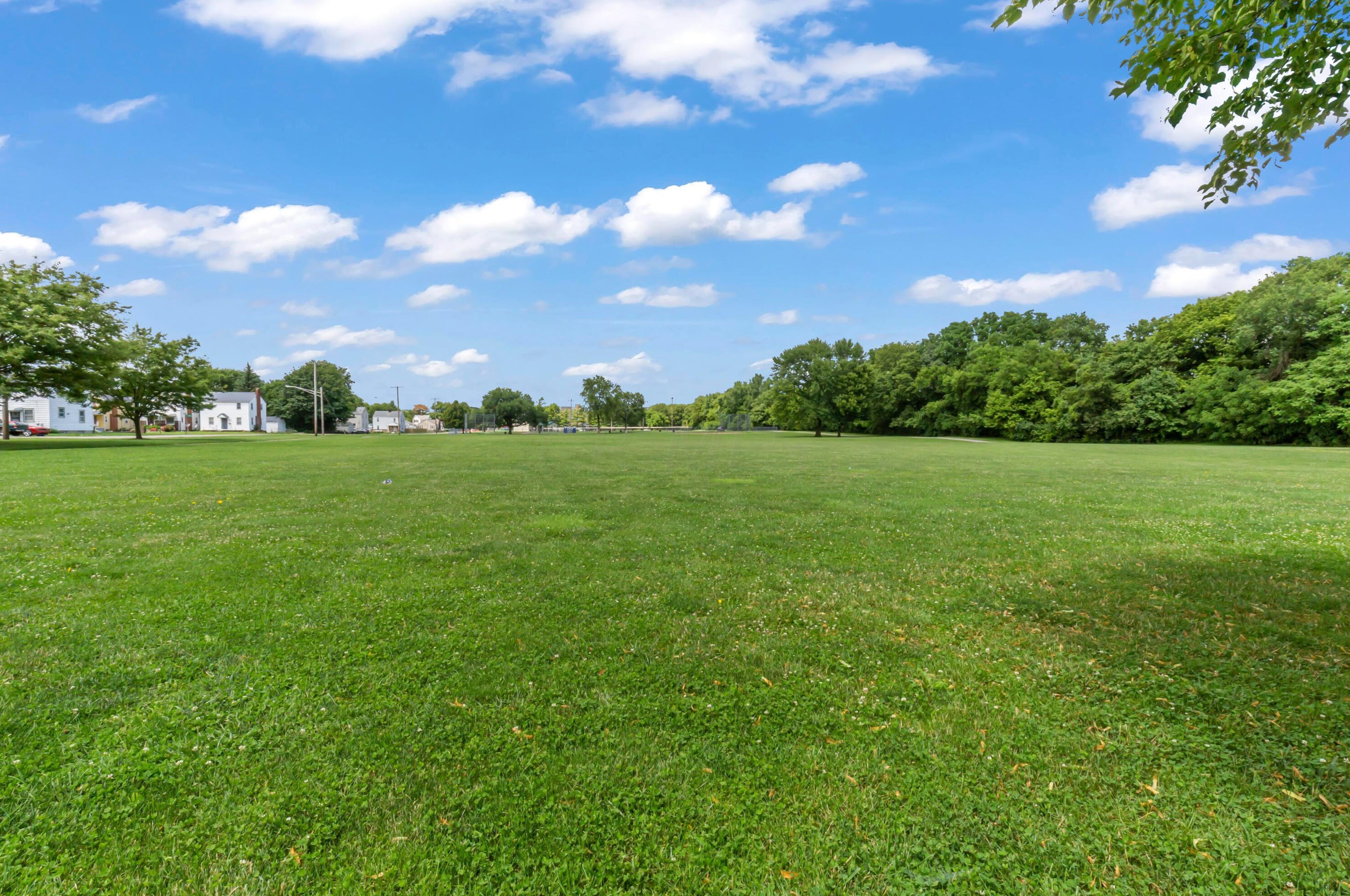 1468 Whittier St, Columbus OH 43206-1864 exterior