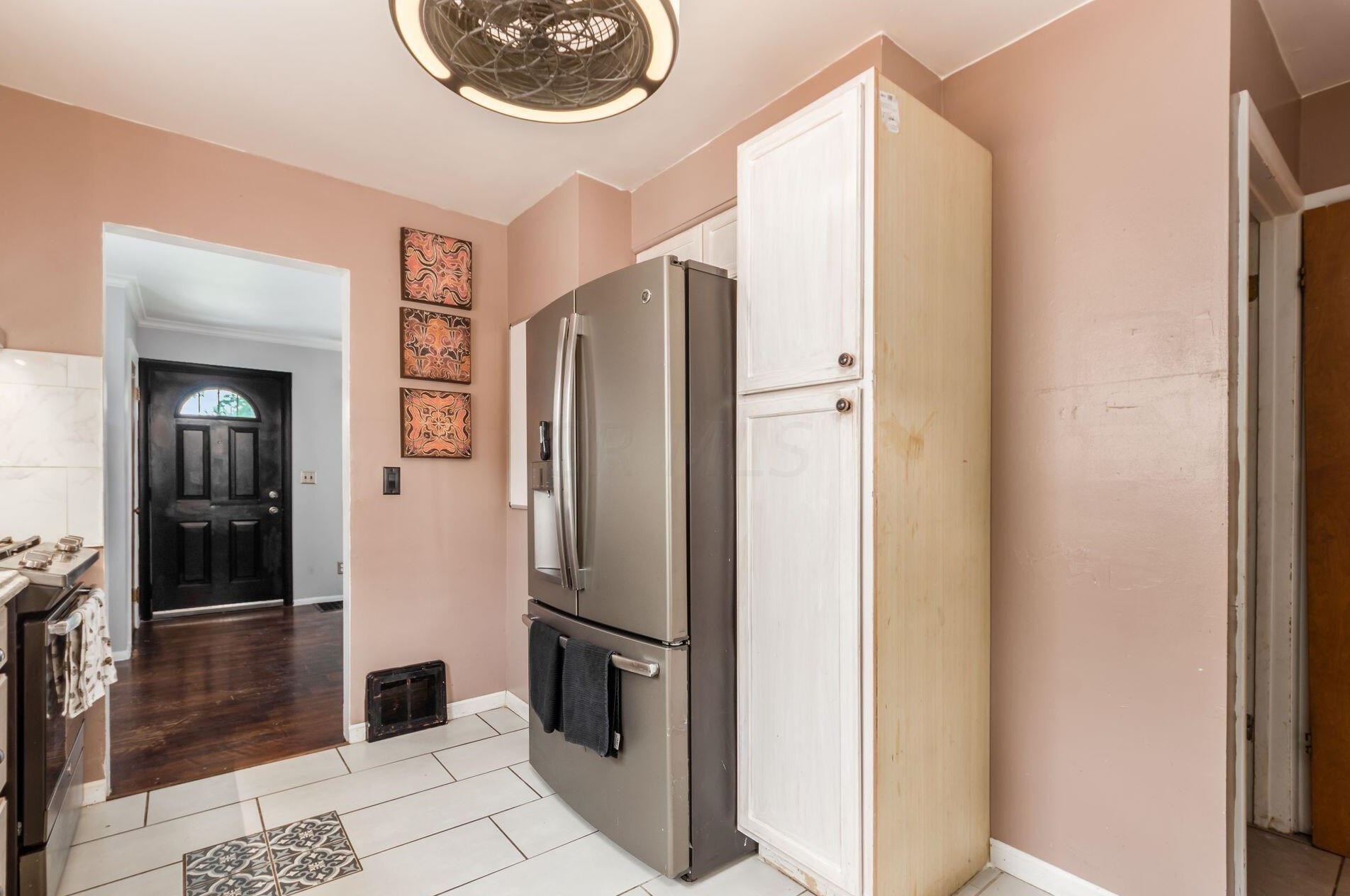 3527 Beulah Rd, Columbus OH 43224-3217 exterior