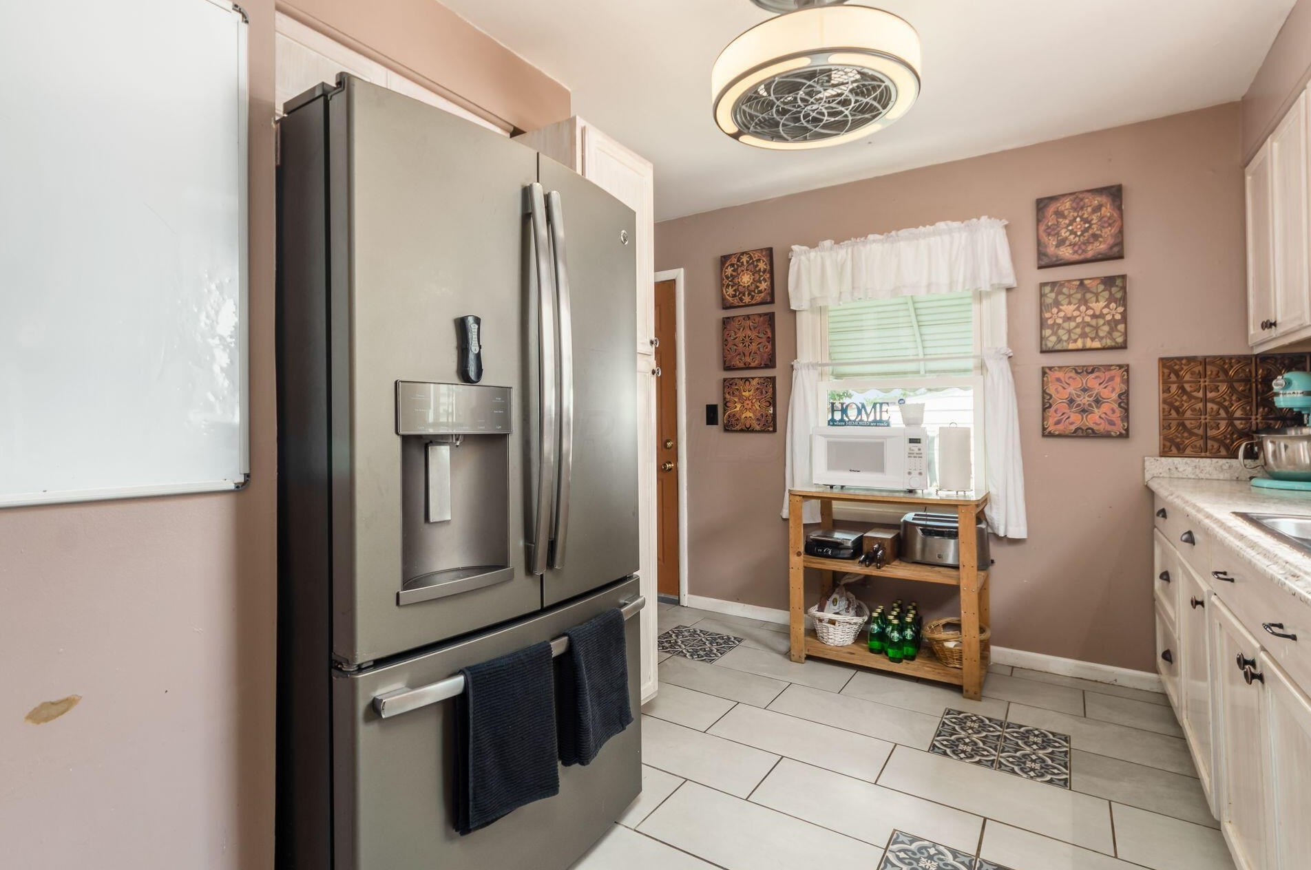 3527 Beulah Rd, Columbus OH 43224-3217 exterior