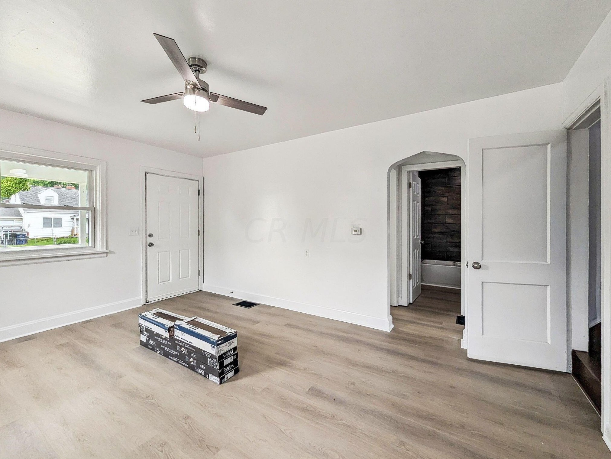 2678 Eakin Rd, Columbus OH 43204-2819 exterior