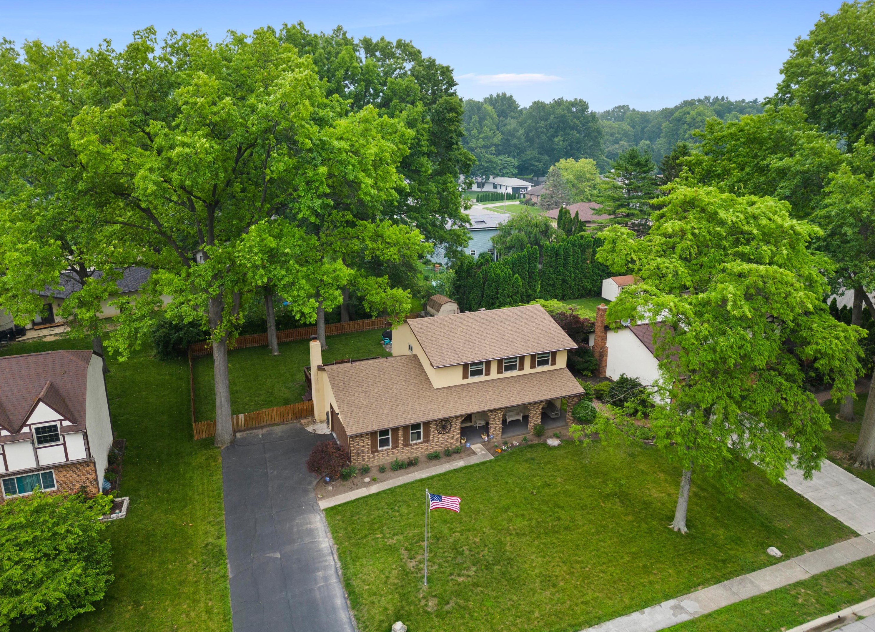 5020 Etna Rd, Columbus OH 43213-1948 exterior