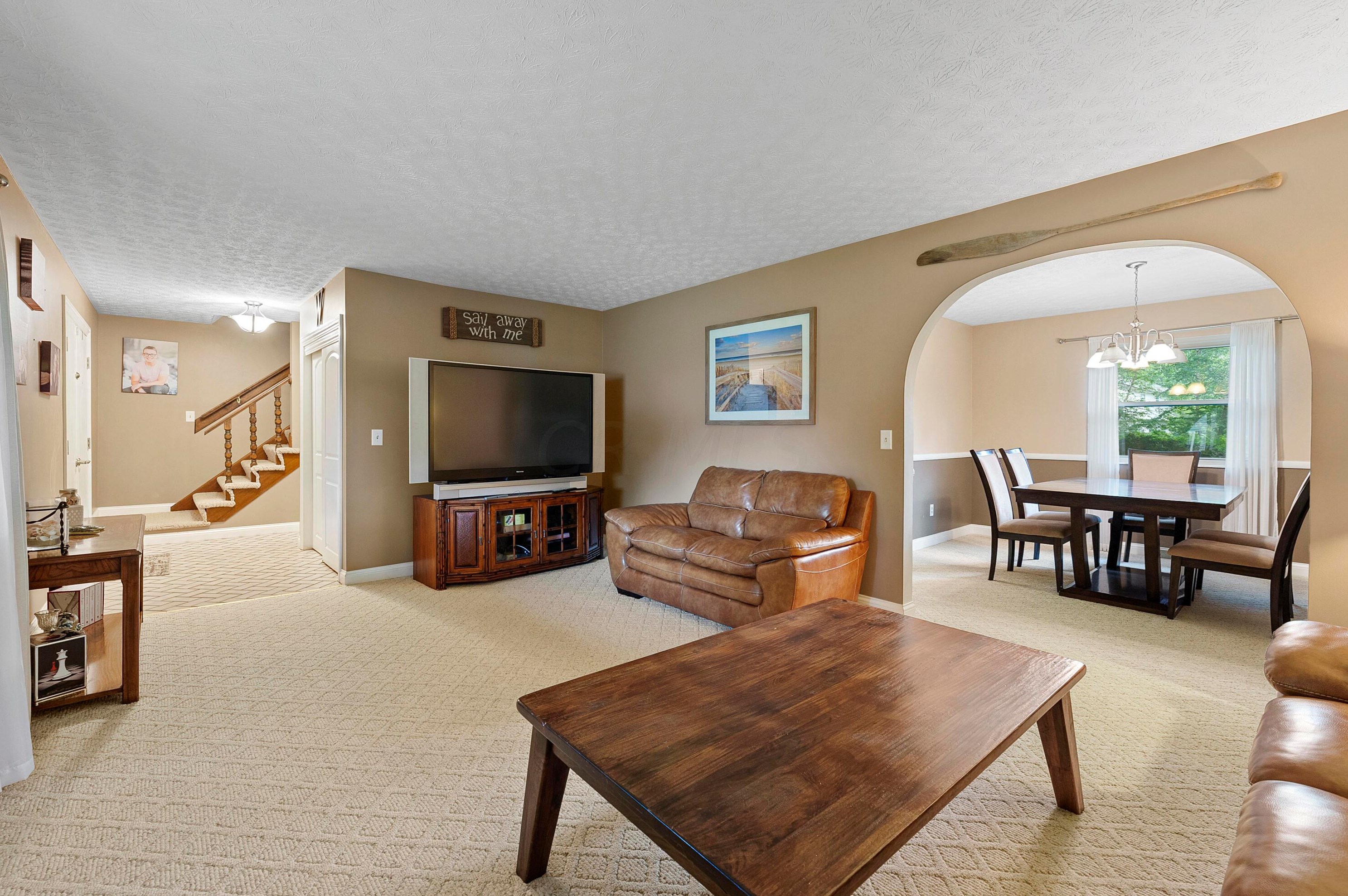 5020 Etna Rd, Columbus OH 43213-1948 exterior