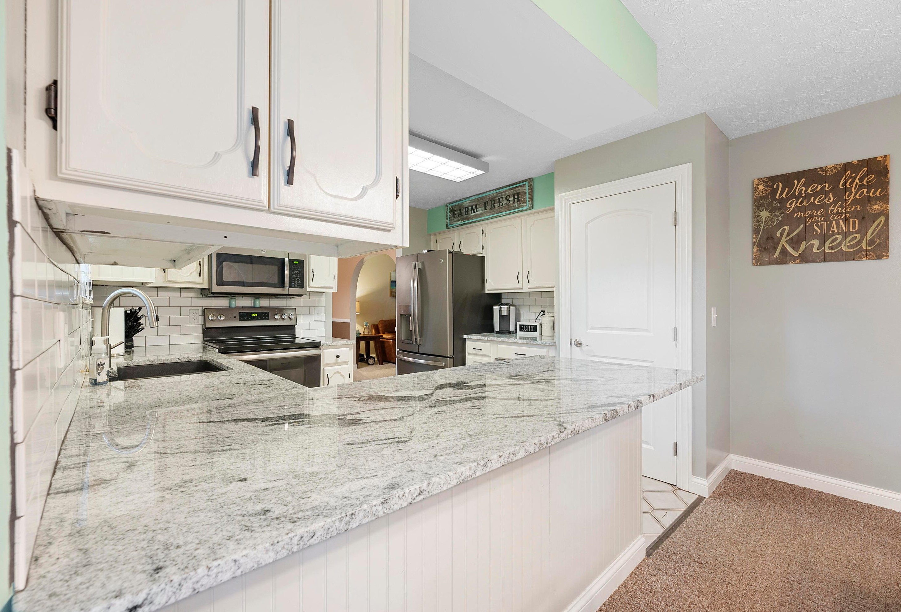 5020 Etna Rd, Columbus OH 43213-1948 exterior