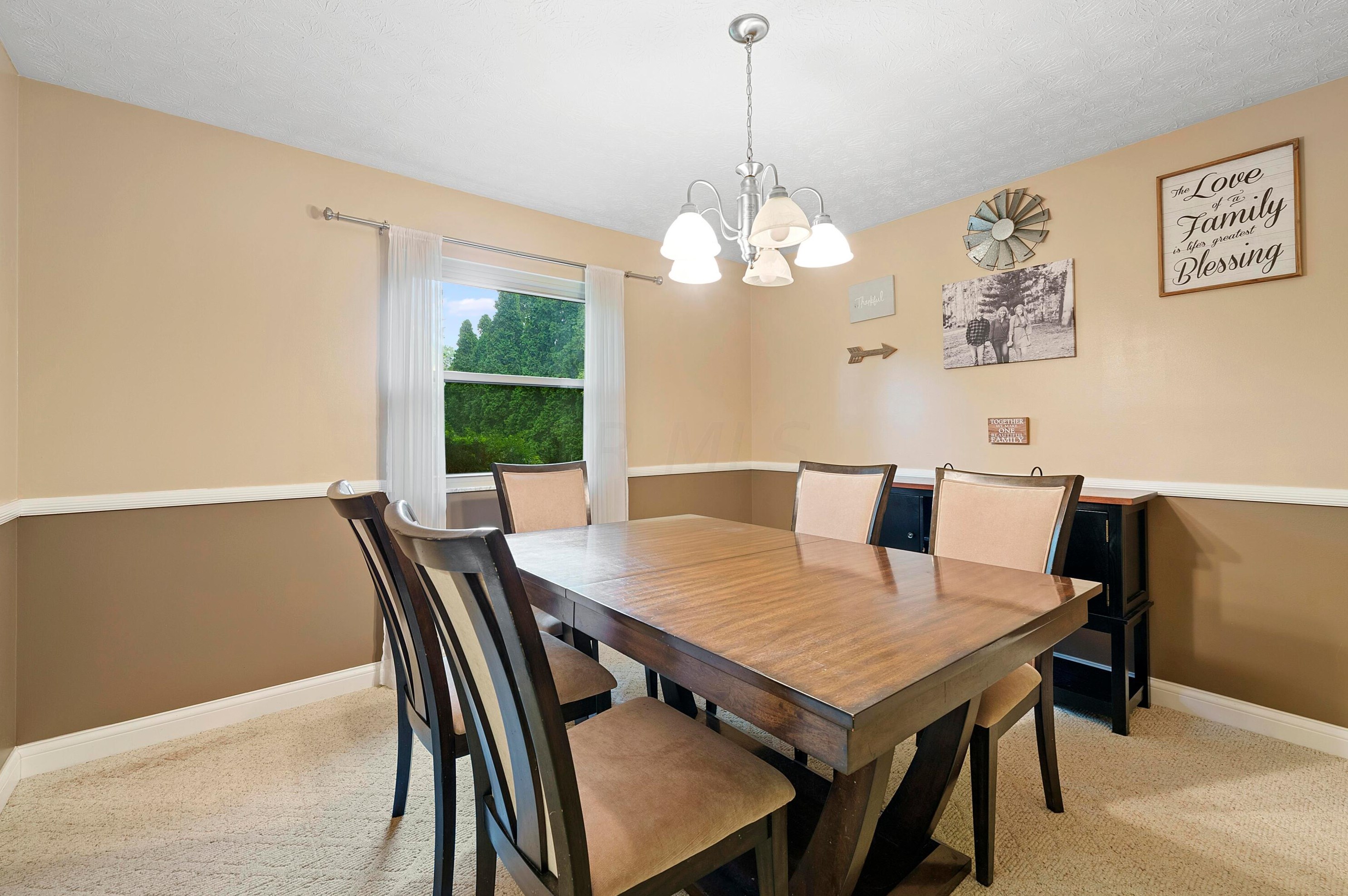 5020 Etna Rd, Columbus OH 43213-1948 exterior