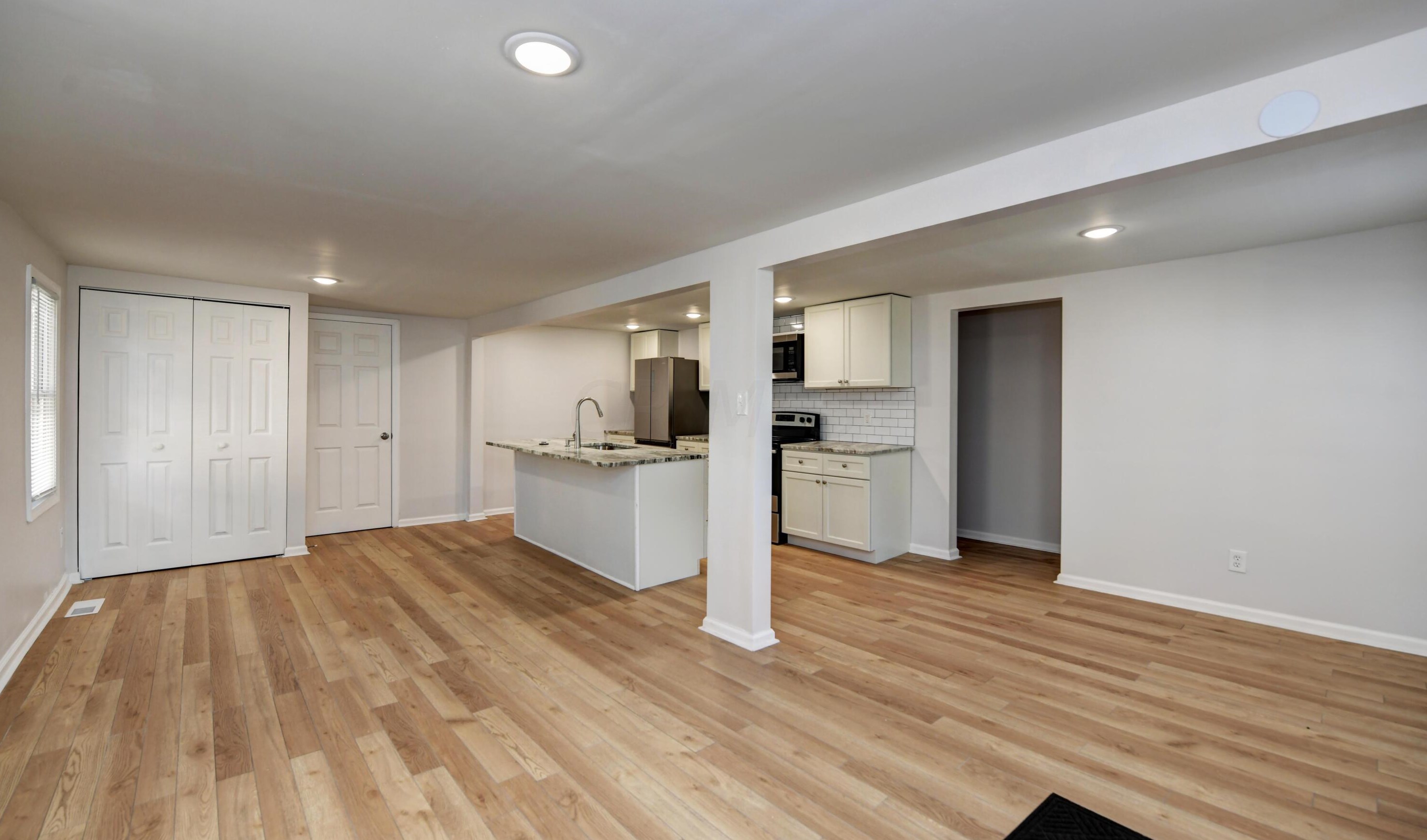 1569 Elmore Ave, Columbus OH 43224-2834 exterior