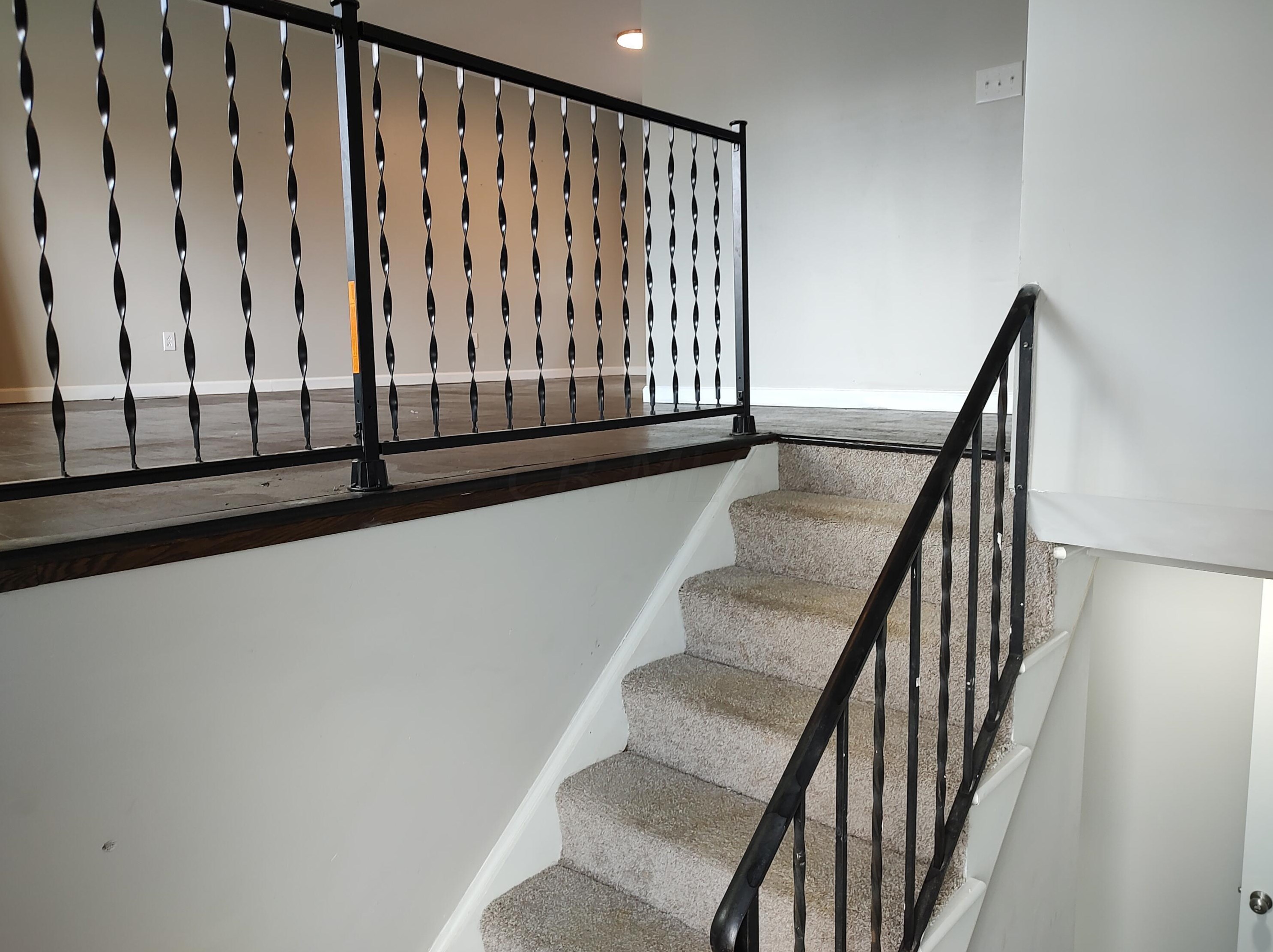 1637 James Rd, Columbus OH  43227-3407 exterior