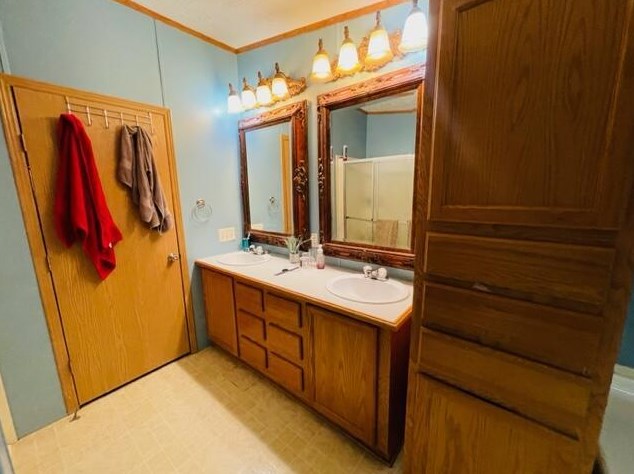 453 Newark Ave, Thornville OH  43076-9352 exterior