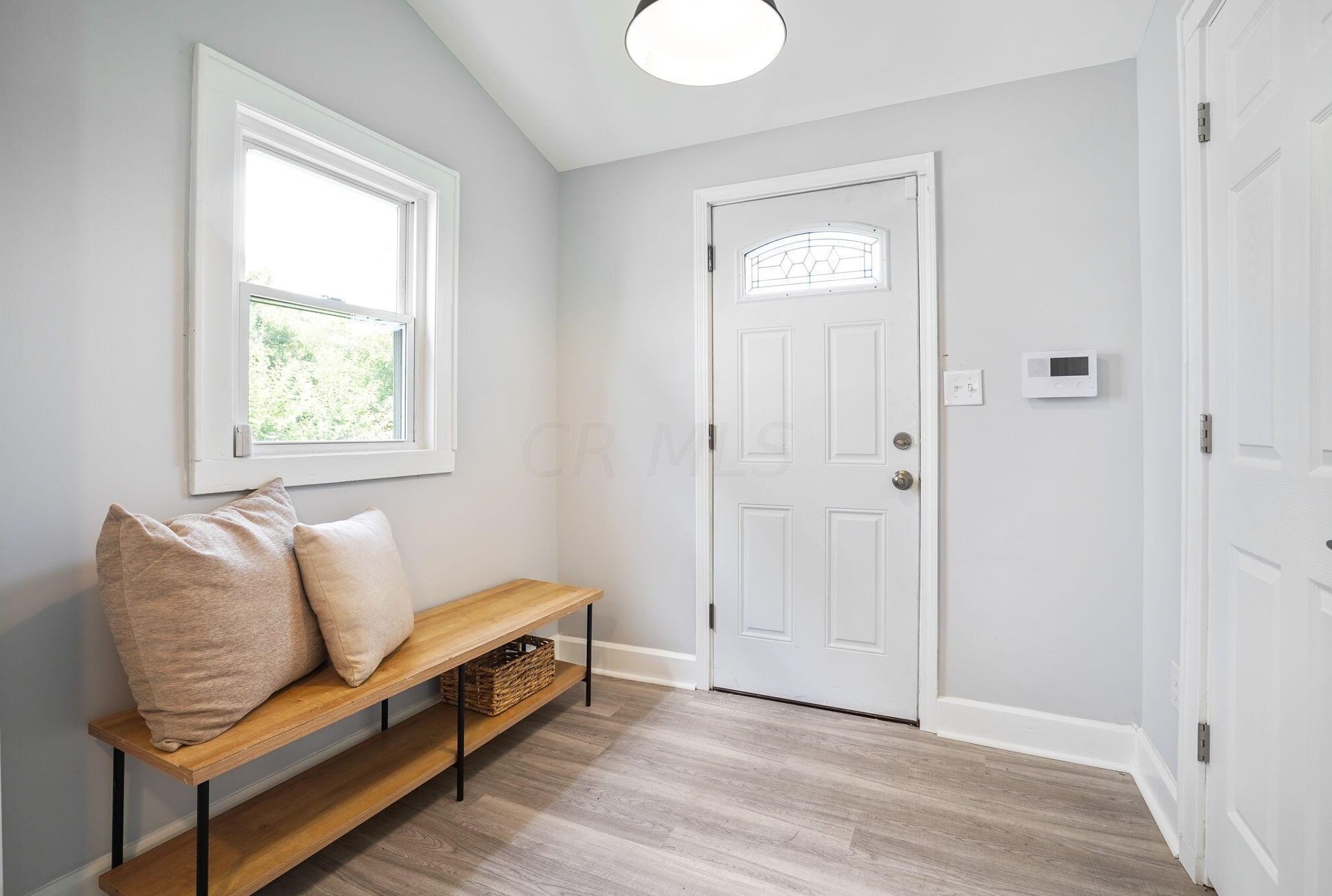 1176 Sidney St, Columbus OH  43201-2954 exterior