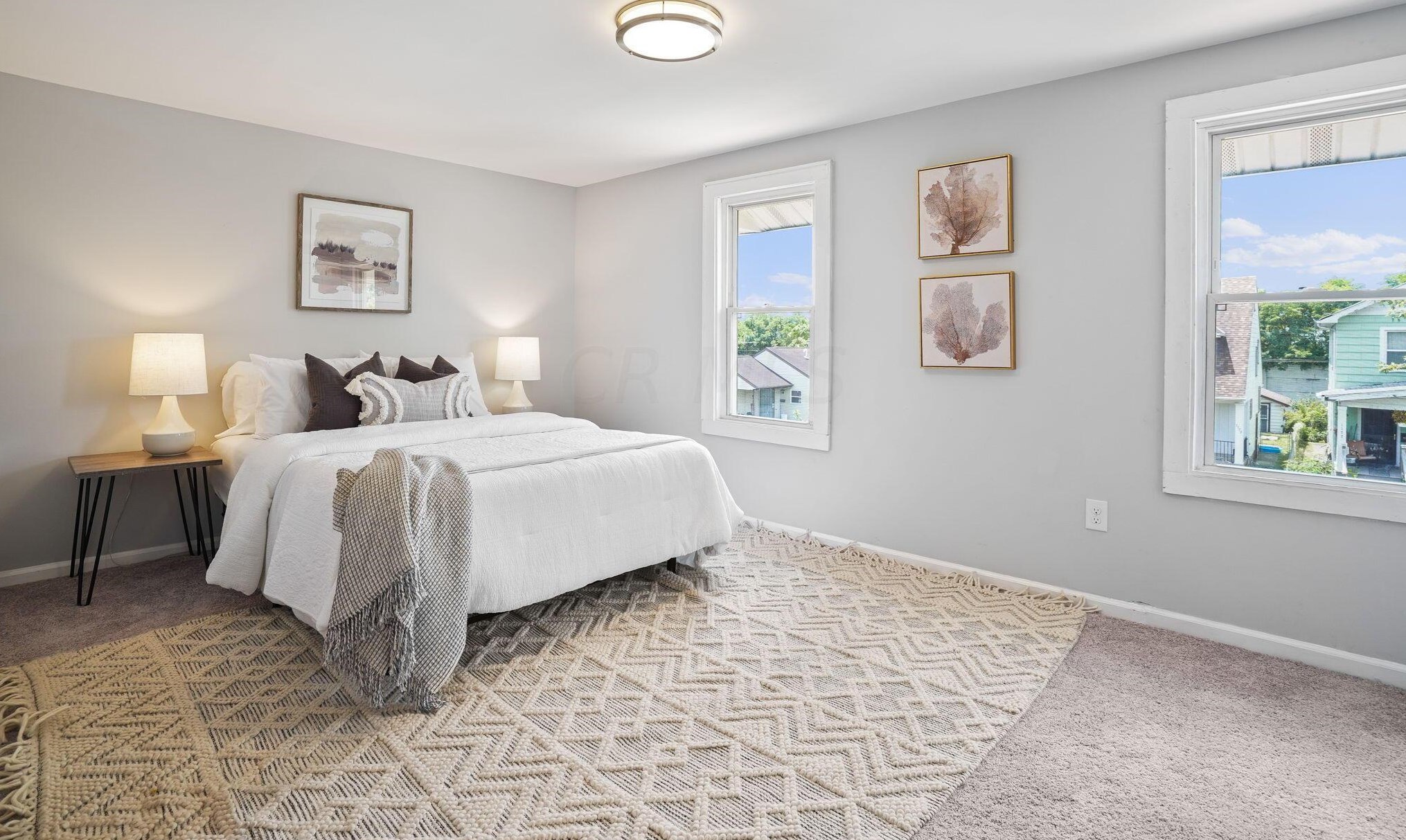 1176 Sidney St, Columbus OH  43201-2954 exterior