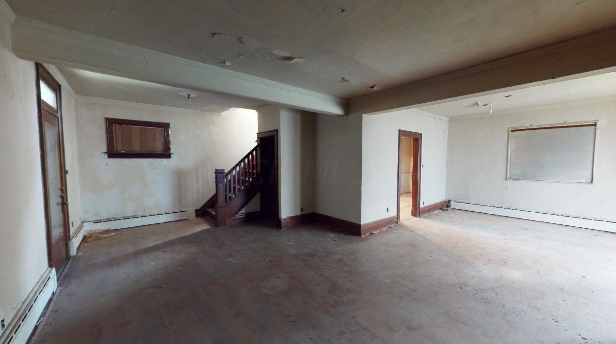 2494 4th St, Columbus OH 43202-2743 exterior