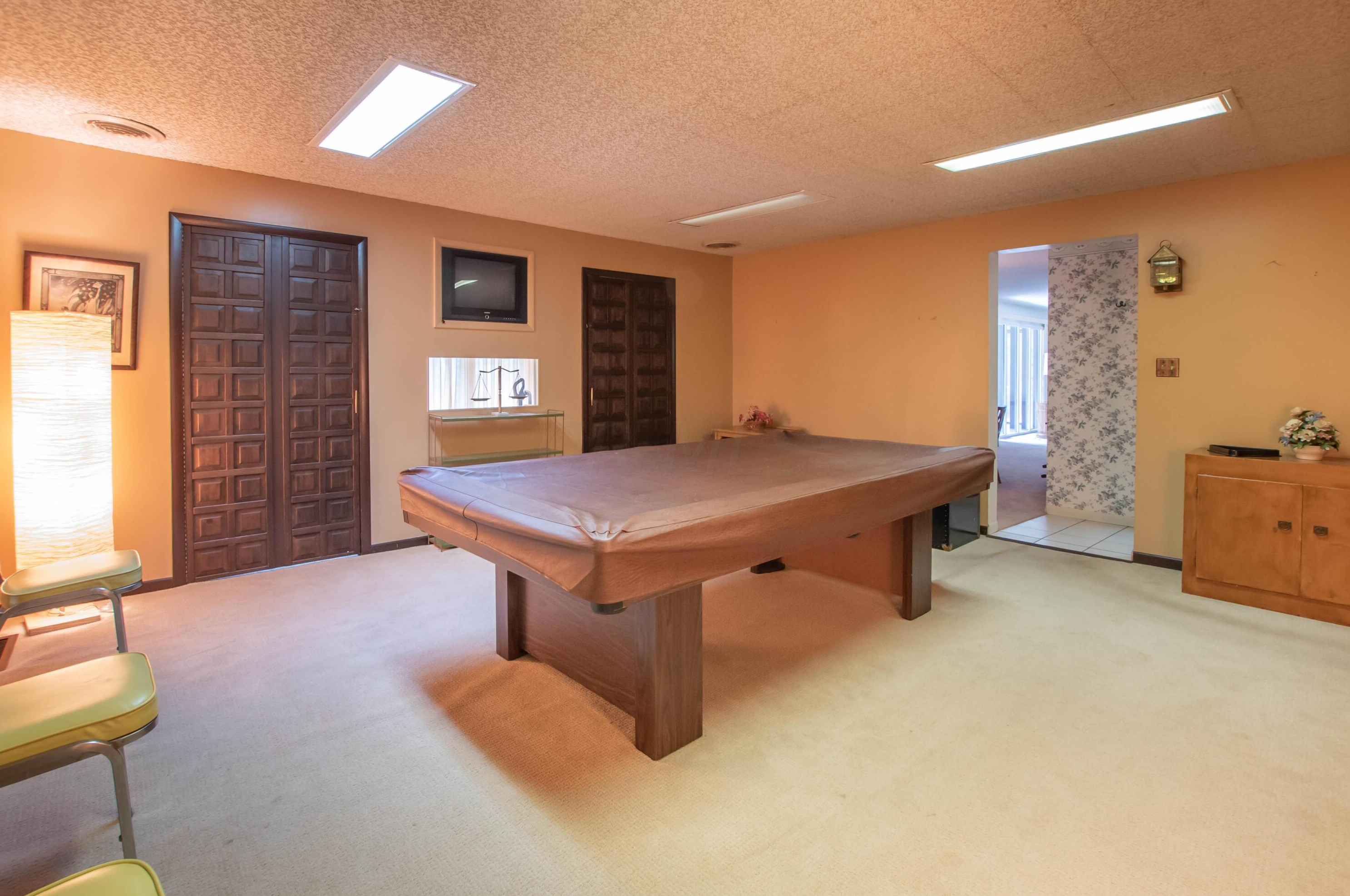 4376 Dublin Rd, Columbus OH 43221-5001 exterior