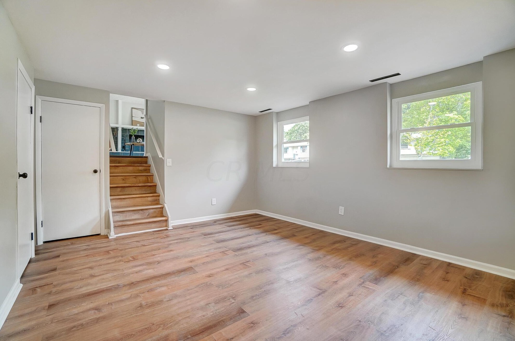 3137 Sandridge Ave, Columbus OH 43224-1847 exterior