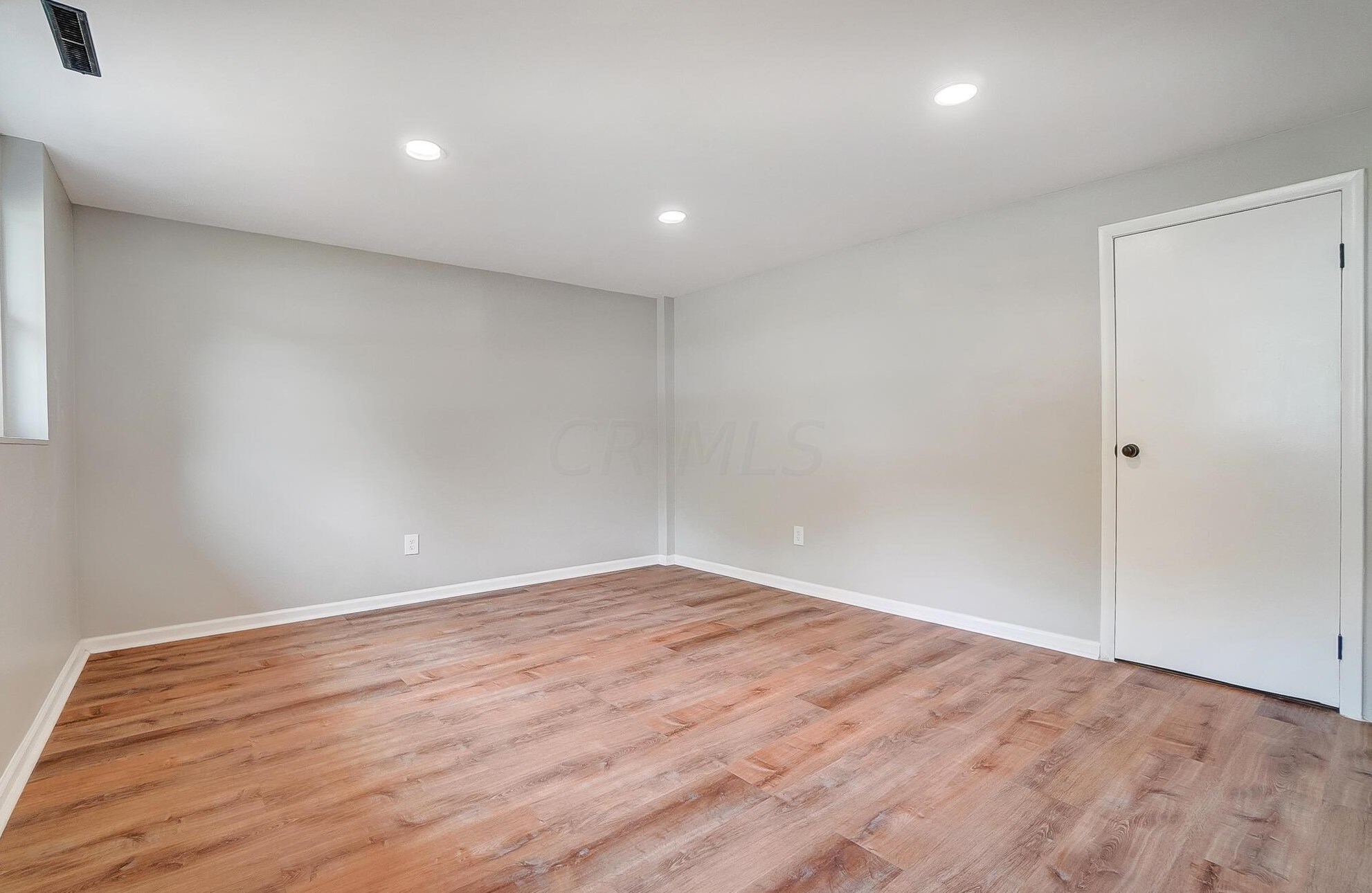 3137 Sandridge Ave, Columbus OH 43224-1847 exterior