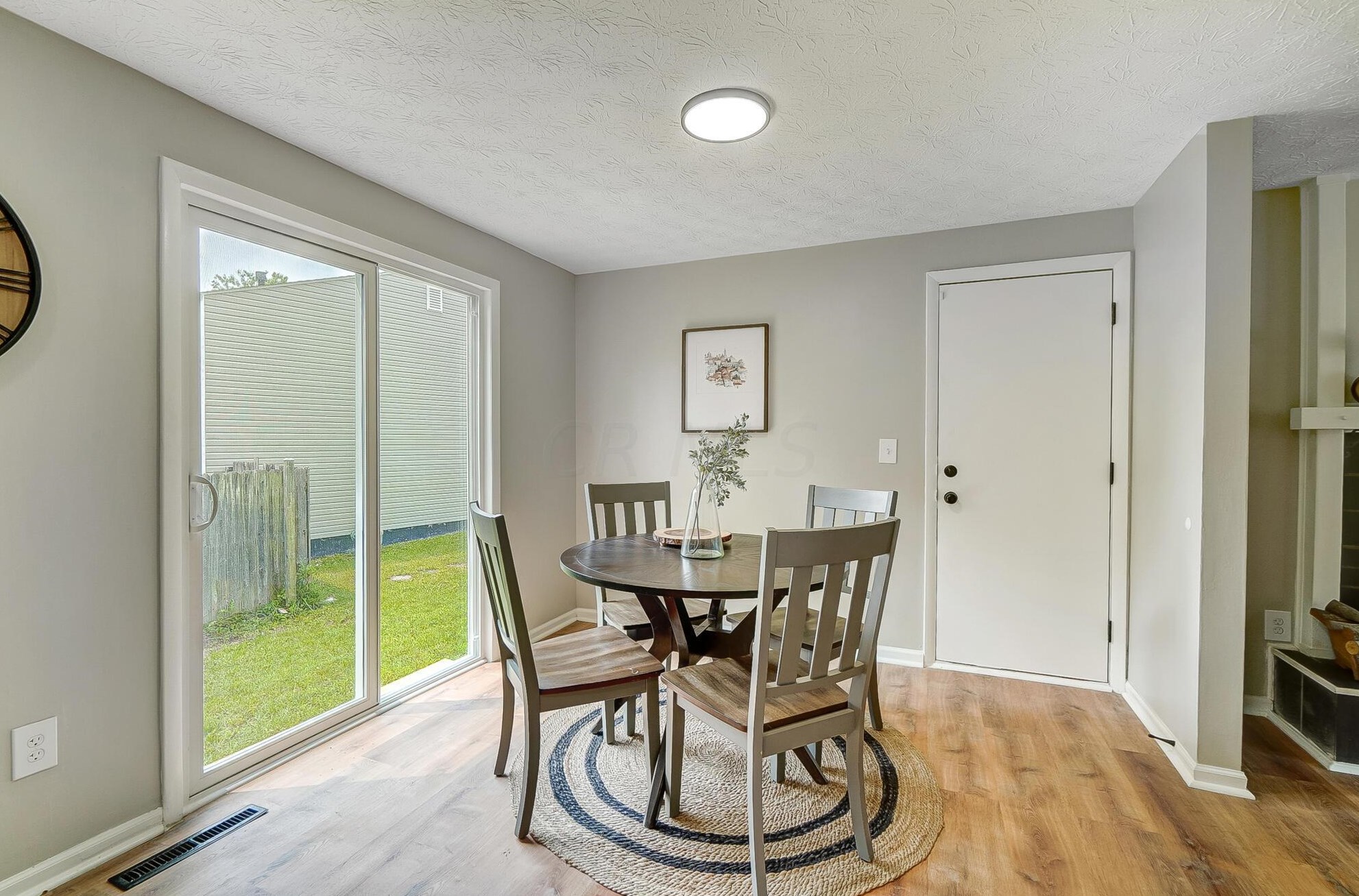 3137 Sandridge Ave, Columbus OH 43224-1847 exterior