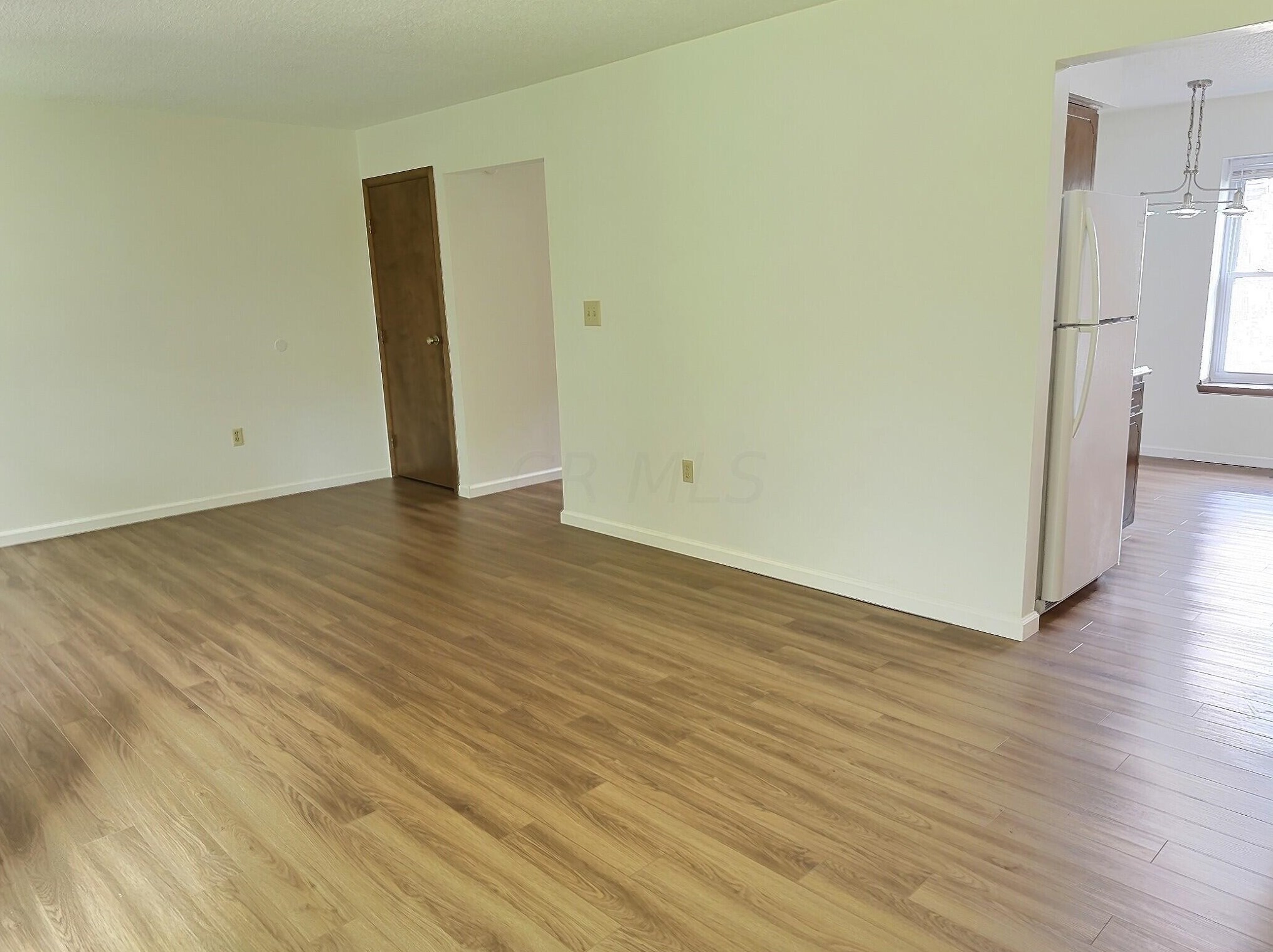 875 Tamara Dr, Columbus OH 43230-3273 exterior