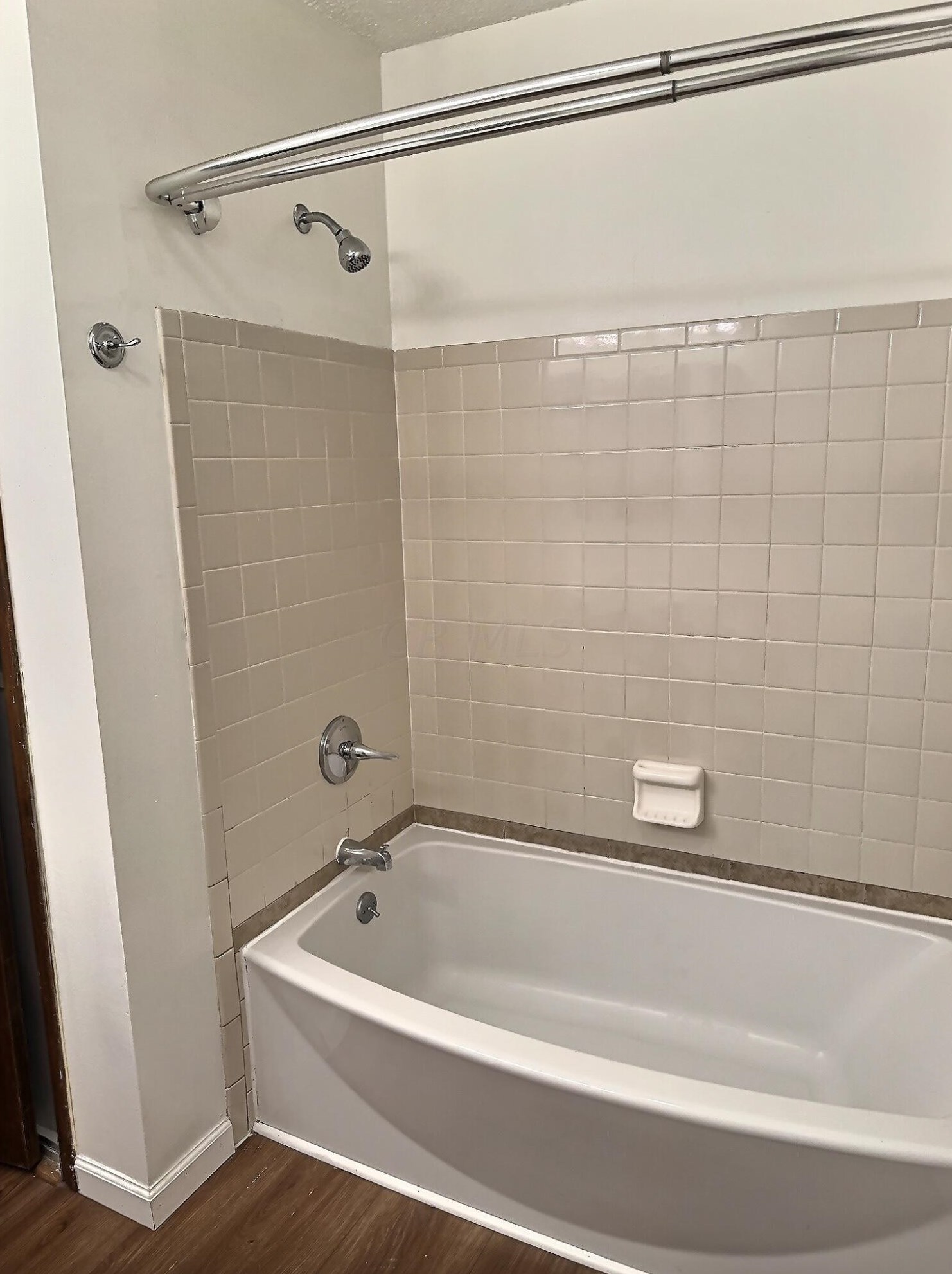 875 Tamara Dr, Columbus OH 43230-3273 exterior