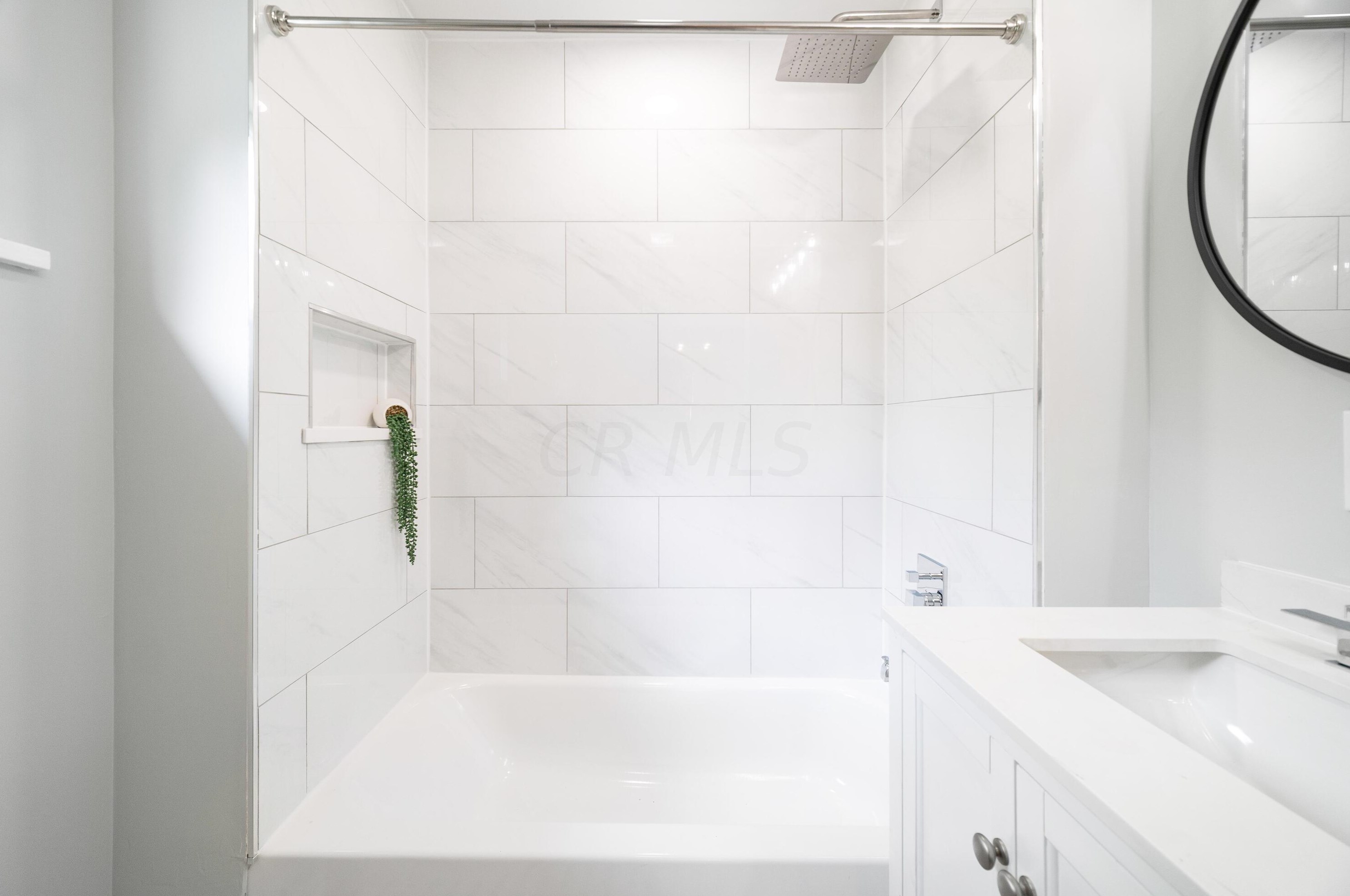 205 Oakley Ave, Columbus OH  43204-3218 exterior