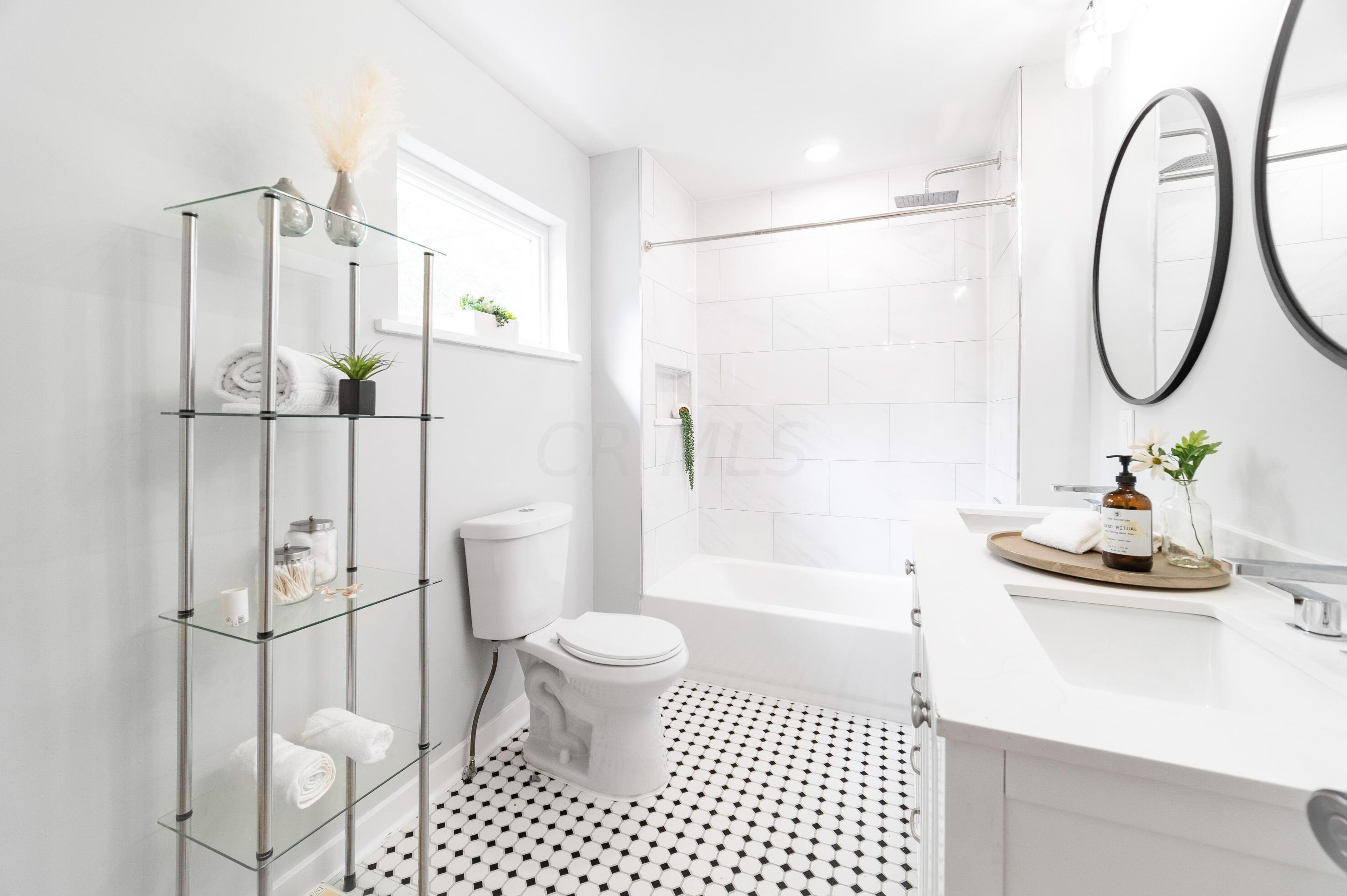 205 Oakley Ave, Columbus OH  43204-3218 exterior