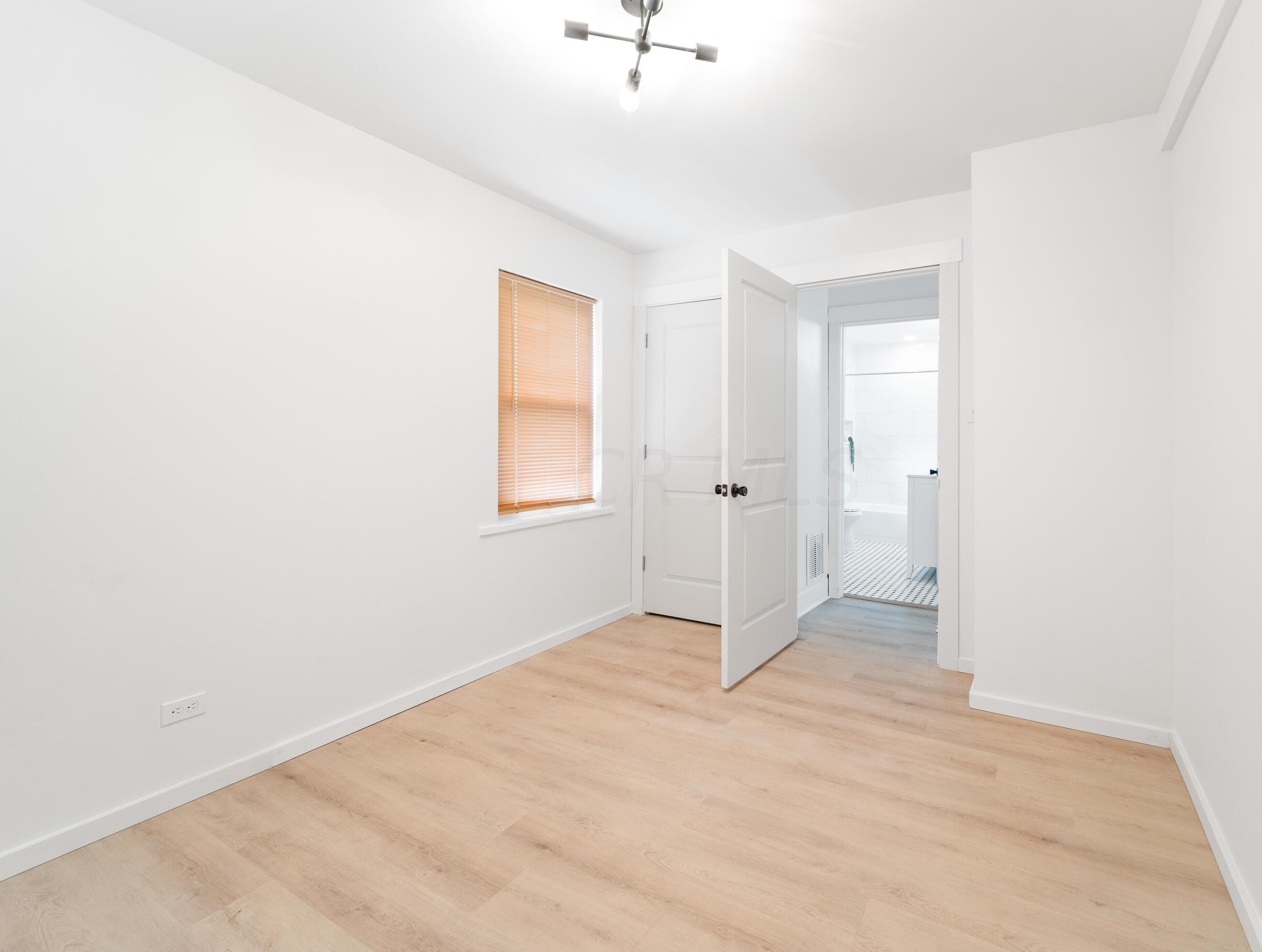 205 Oakley Ave, Columbus OH  43204-3218 exterior