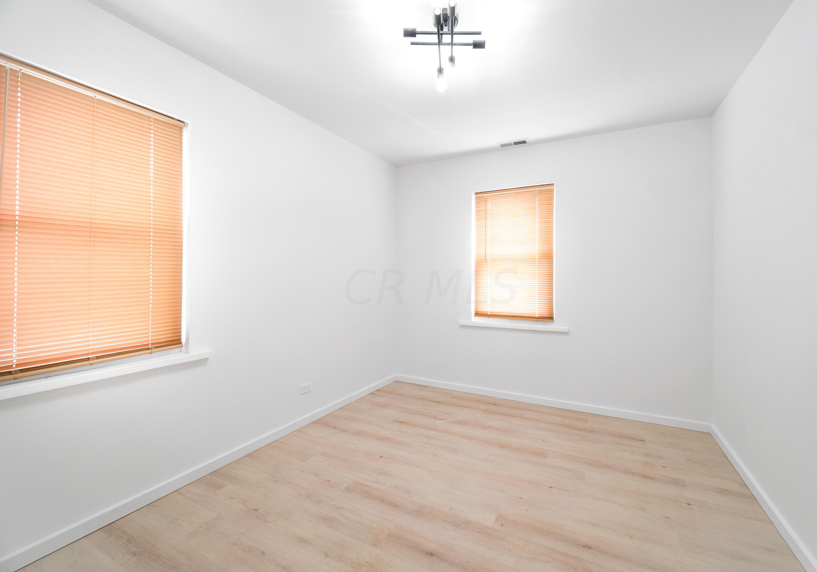 205 Oakley Ave, Columbus OH  43204-3218 exterior