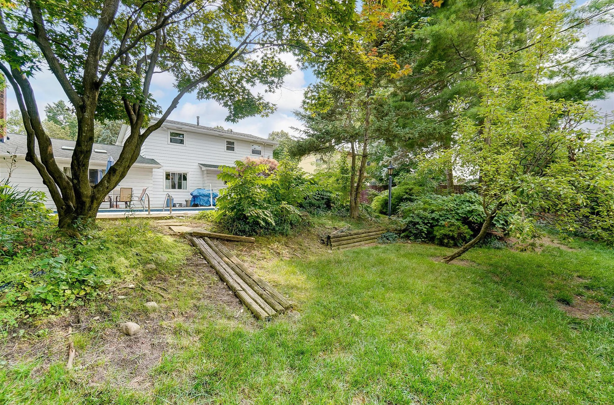 1752 Ivyhill Loop, Columbus OH 43229-5224 exterior