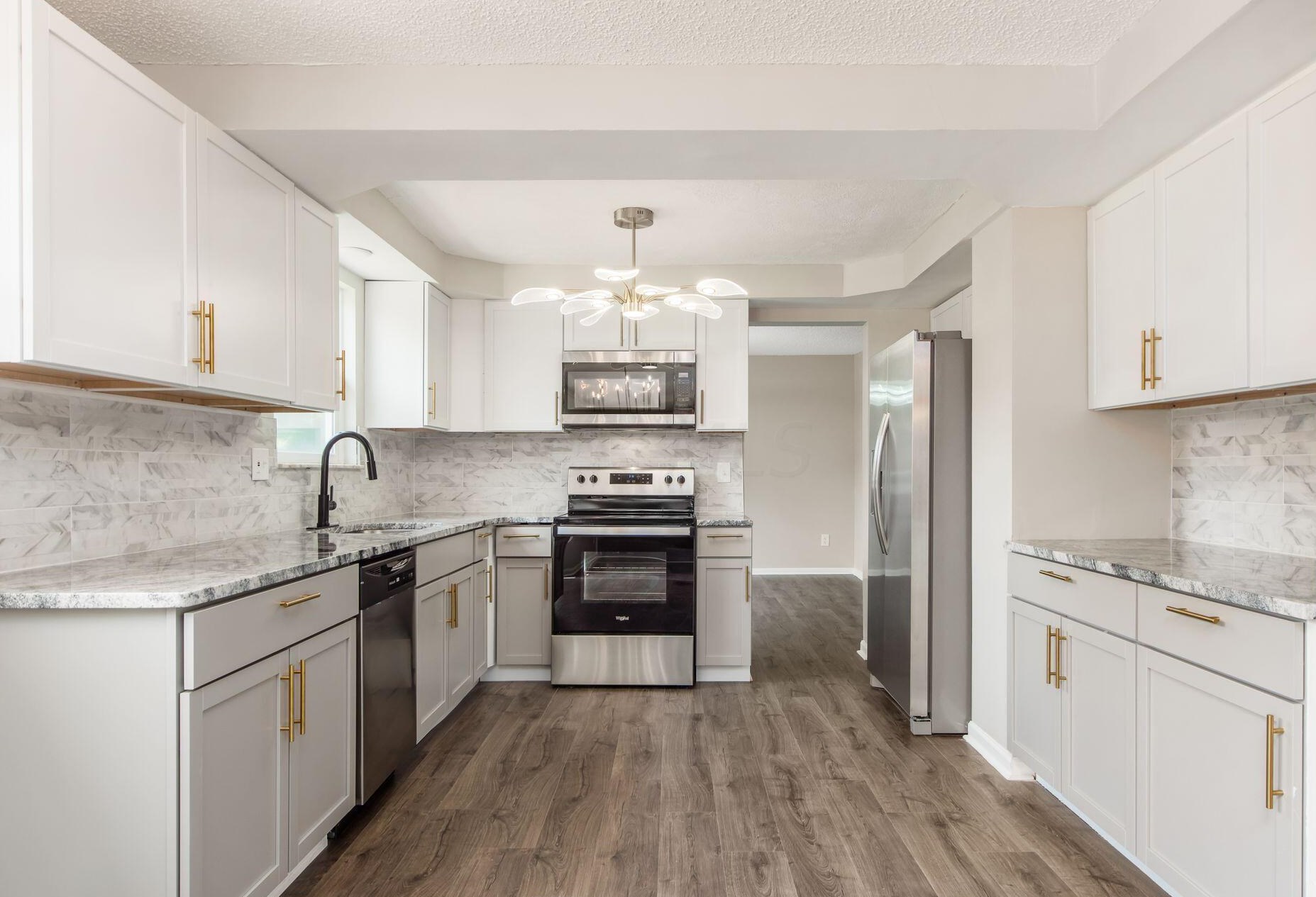 260 Helmbright Dr, Columbus OH  43230-3236 exterior