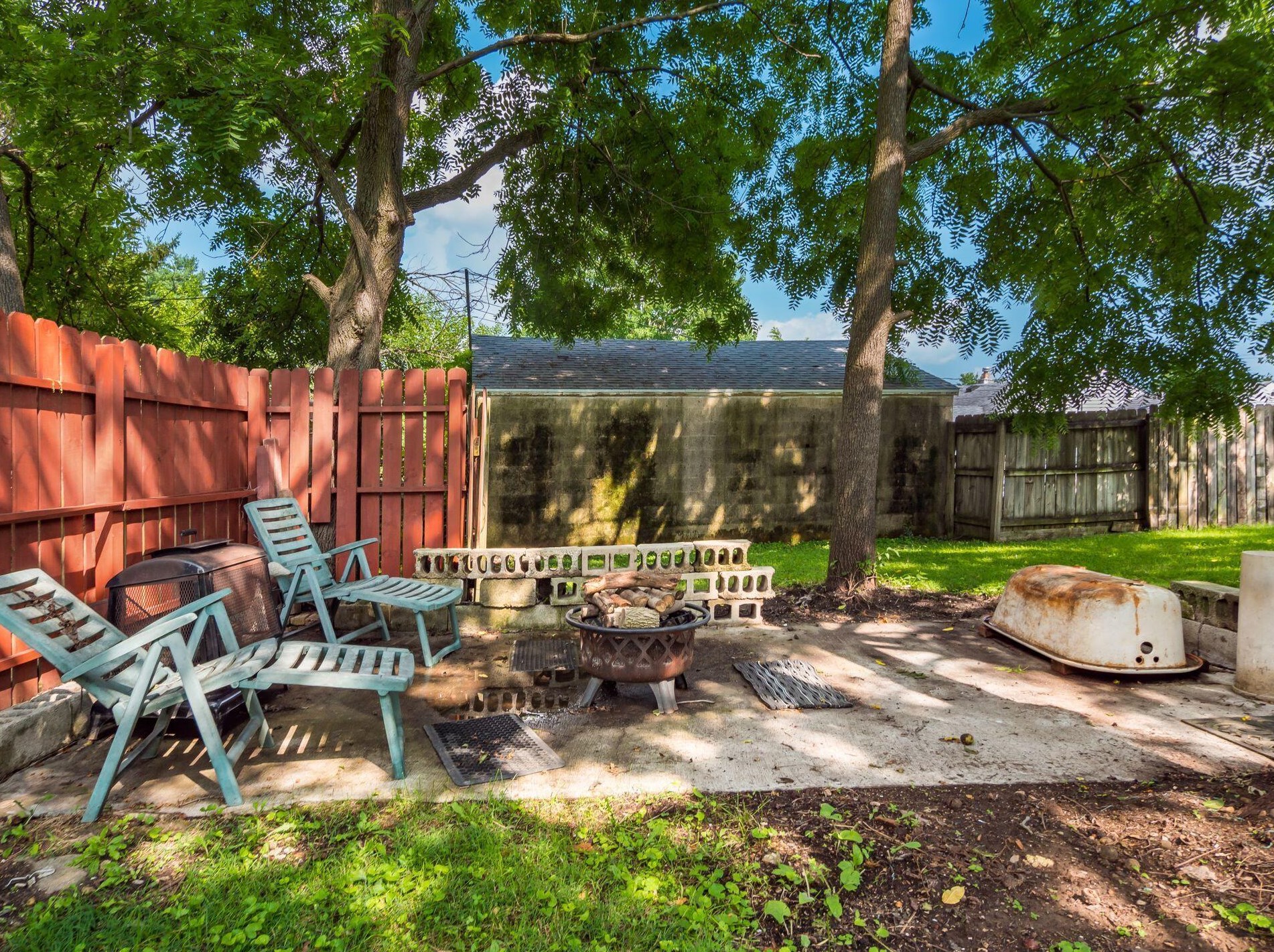 100 Colton Rd, Columbus OH 43207-3840 exterior