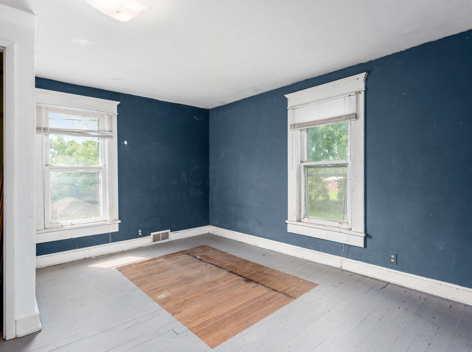 100 Colton Rd, Columbus OH 43207-3840 exterior