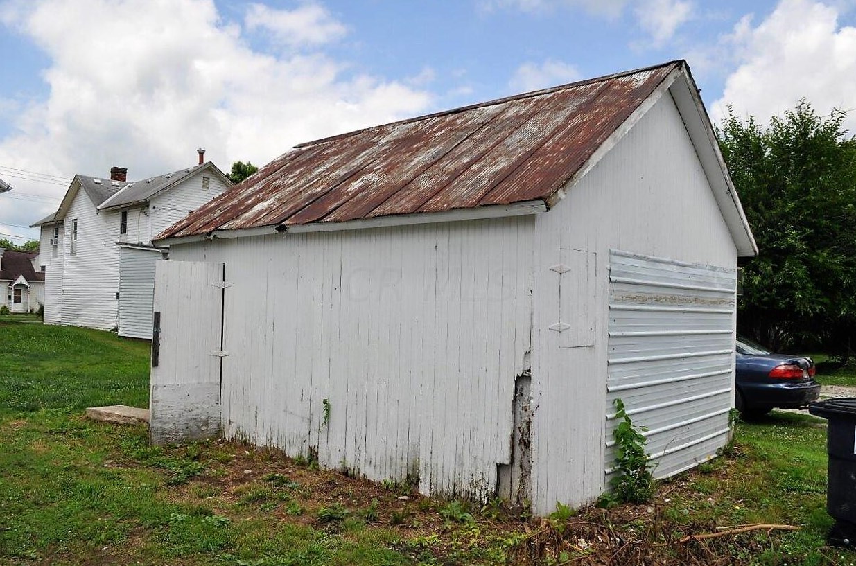 900 Broad St, Lancaster OH  43130-4624 exterior