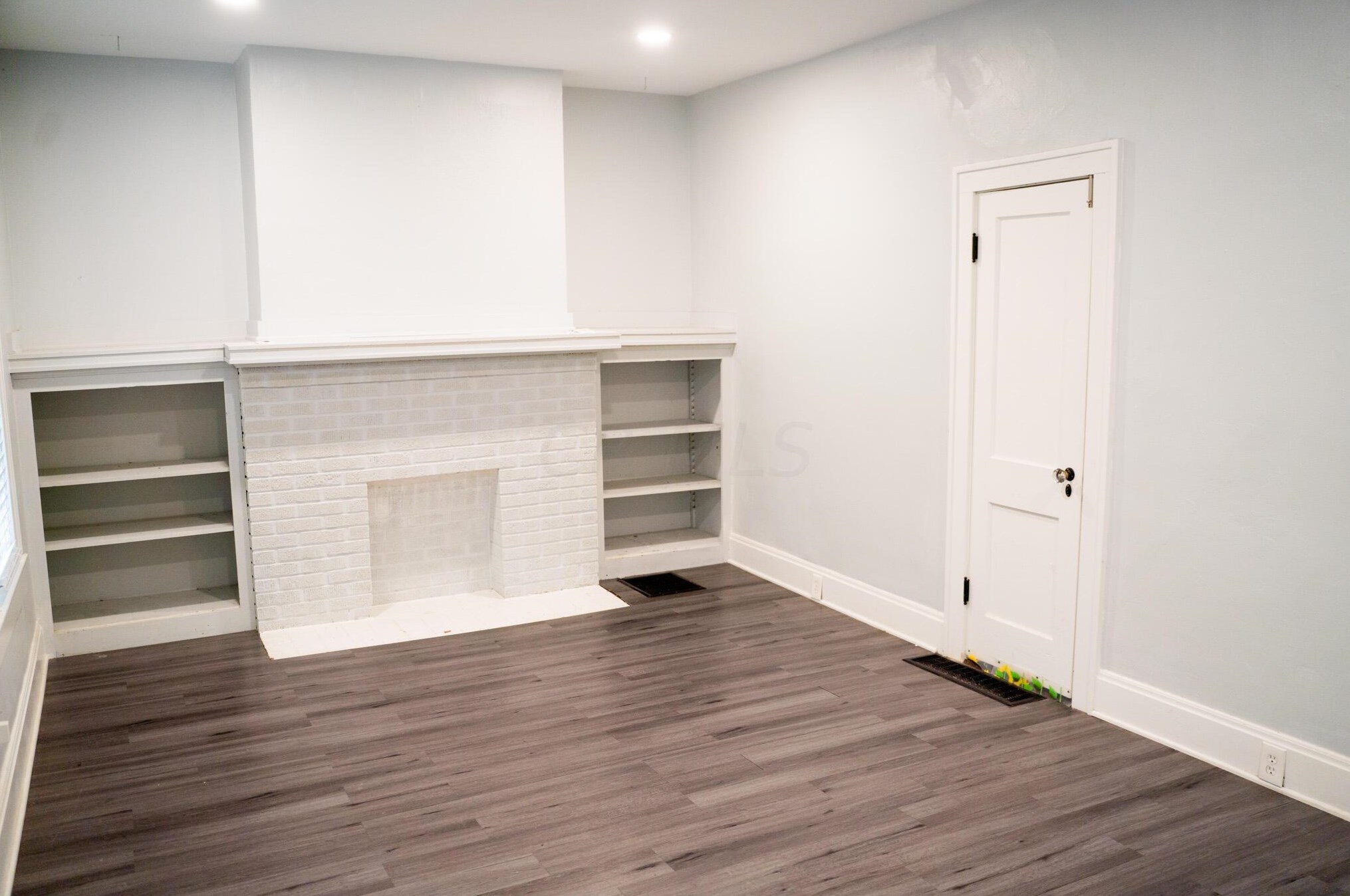 284 Nashoba Ave, Columbus OH  43223-1256 exterior