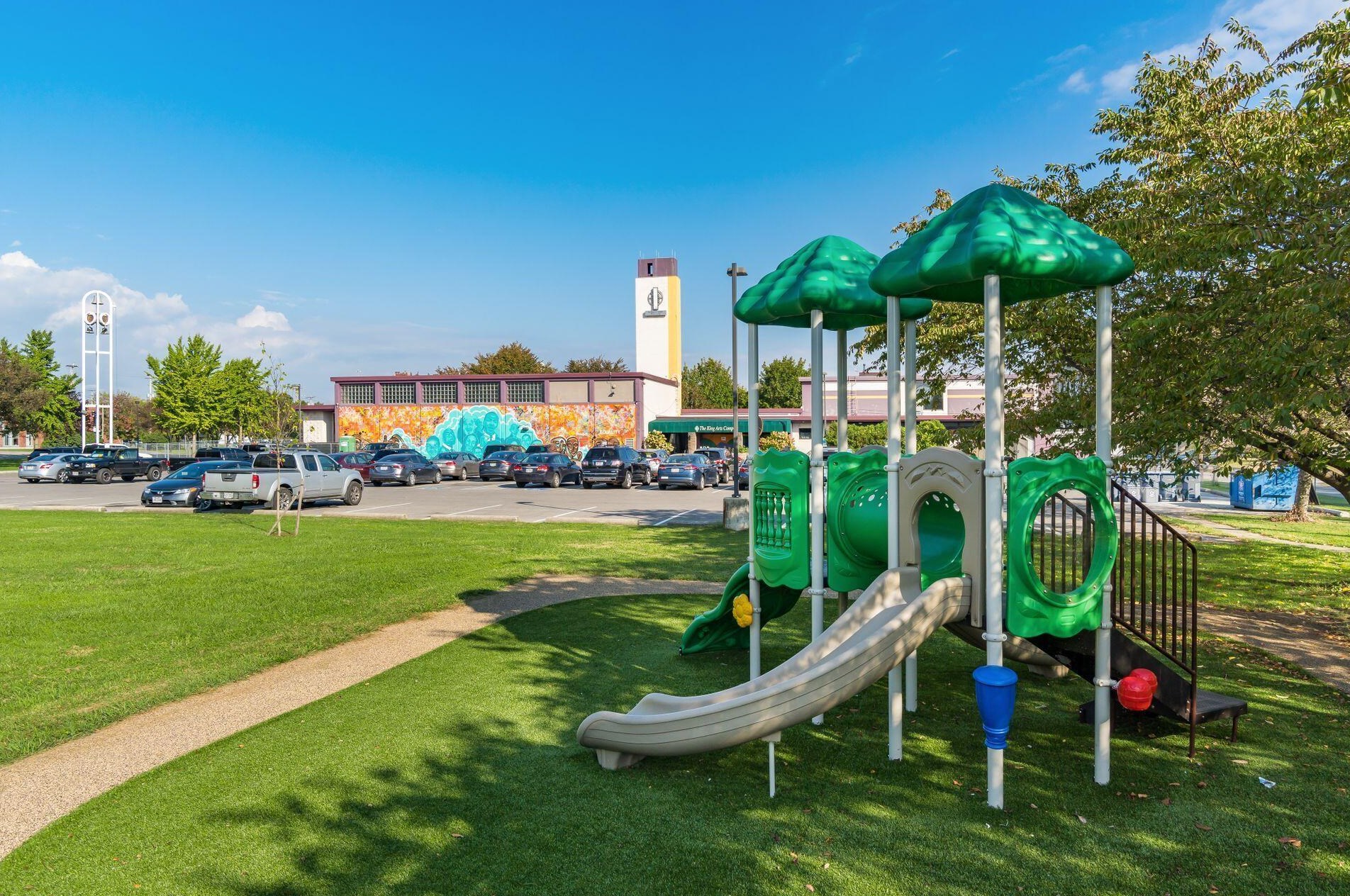 156 20 St, Columbus OH 43203-1902 exterior