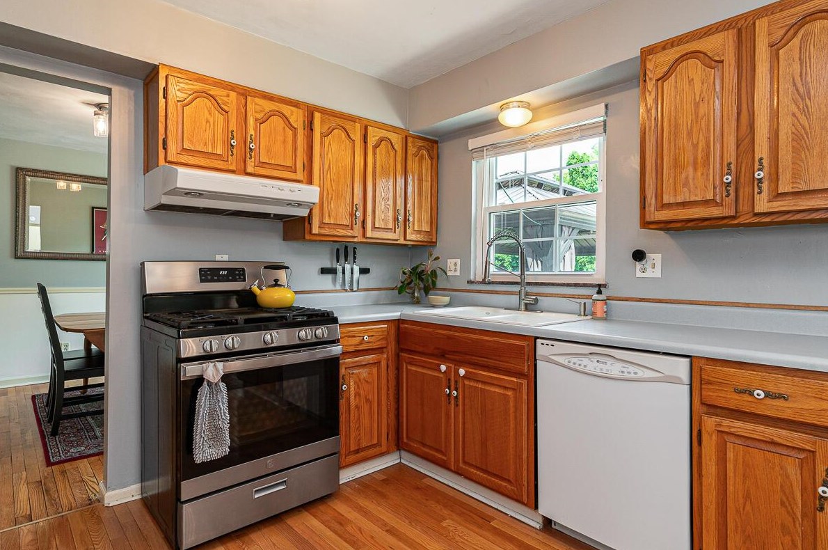 4408 Marland Dr, Columbus OH 43224-1923 exterior