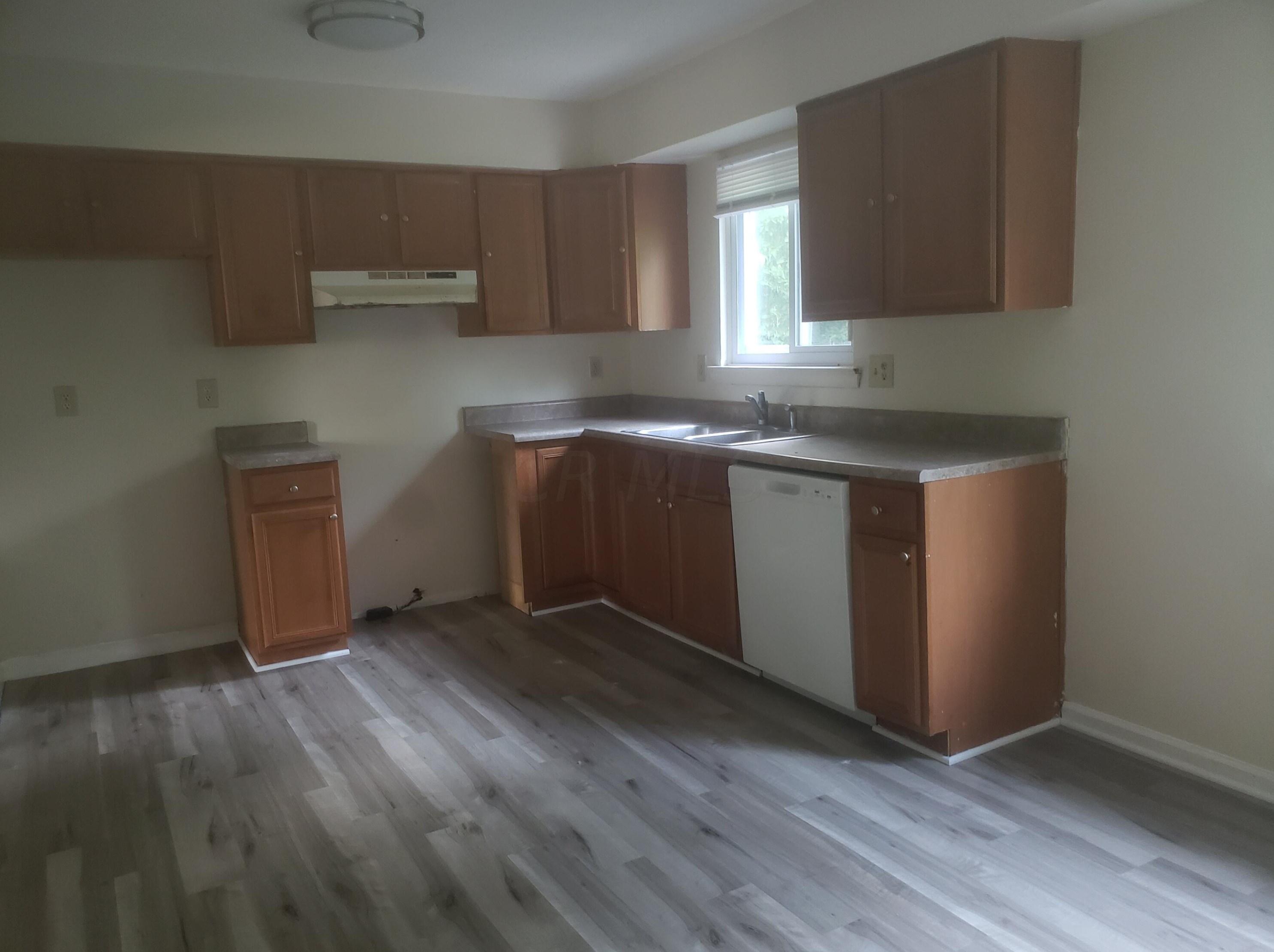 5366 Adderley Ave, Columbus OH  43232-5401 exterior