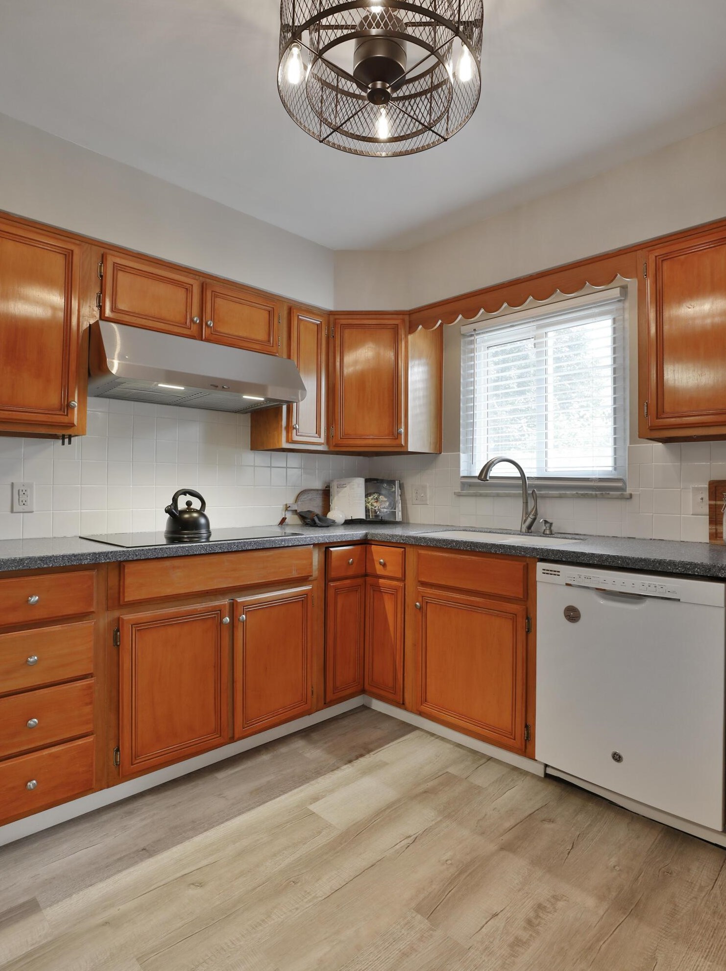 92 Ceramic Dr, Columbus OH 43214-3004 exterior