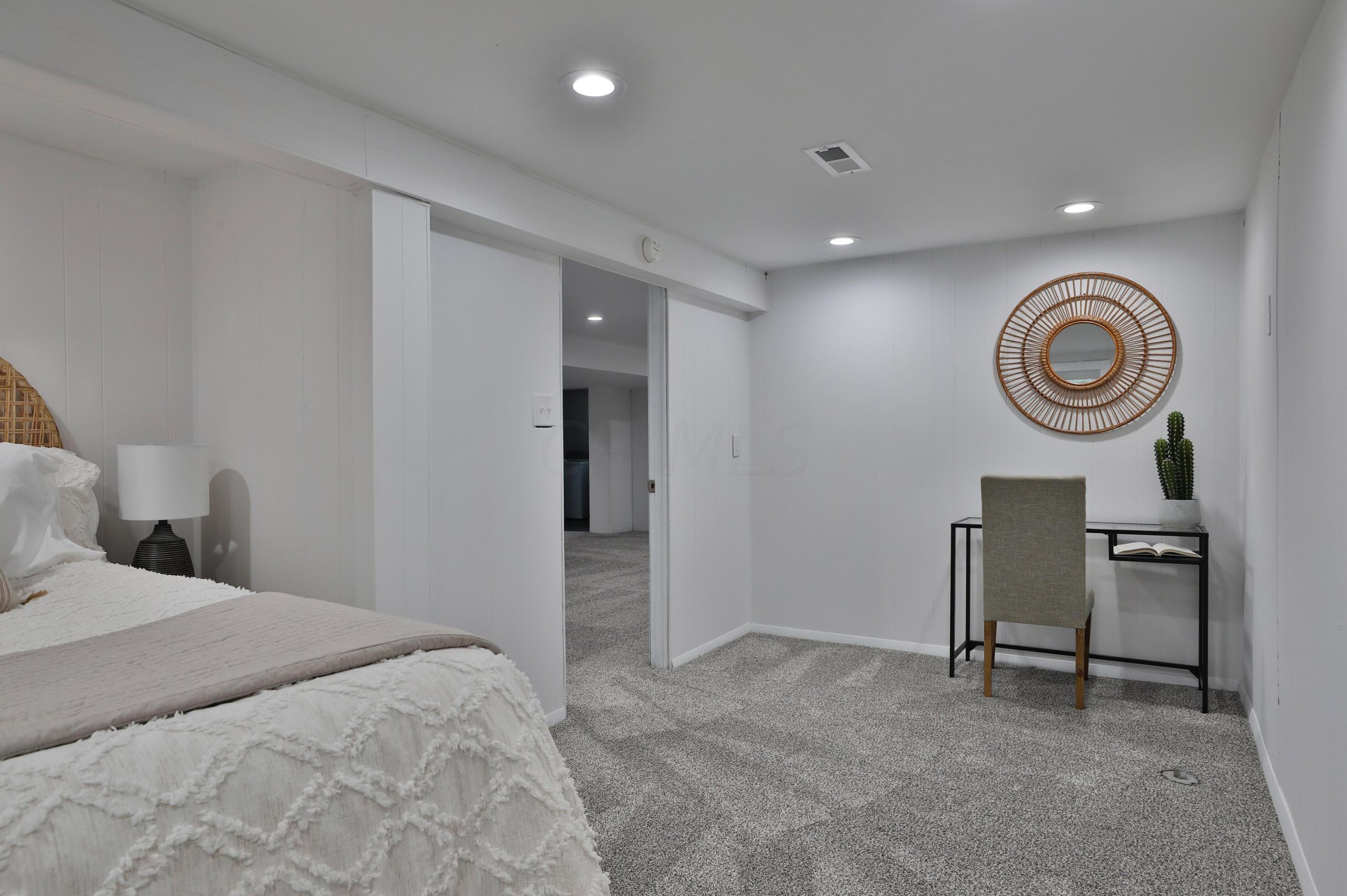 92 Ceramic Dr, Columbus OH 43214-3004 exterior