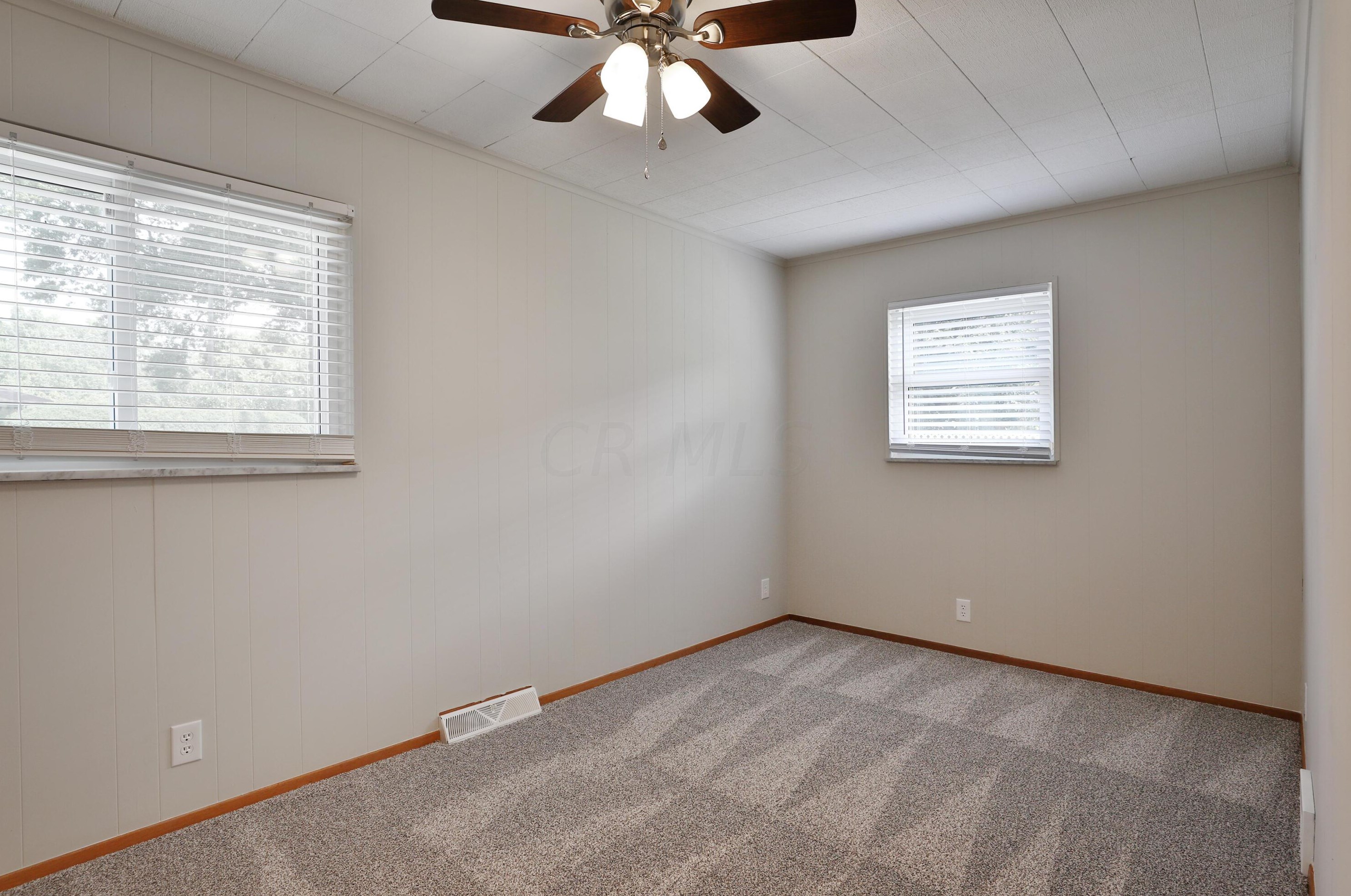 92 Ceramic Dr, Columbus OH 43214-3004 exterior