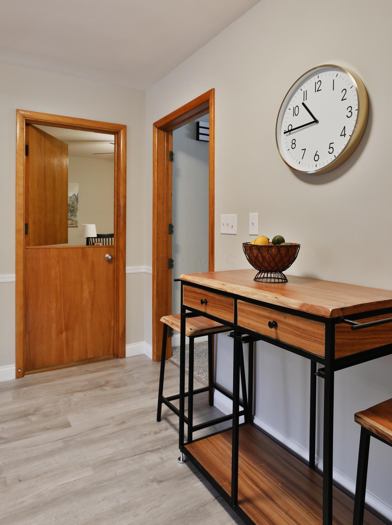 92 Ceramic Dr, Columbus OH 43214-3004 exterior