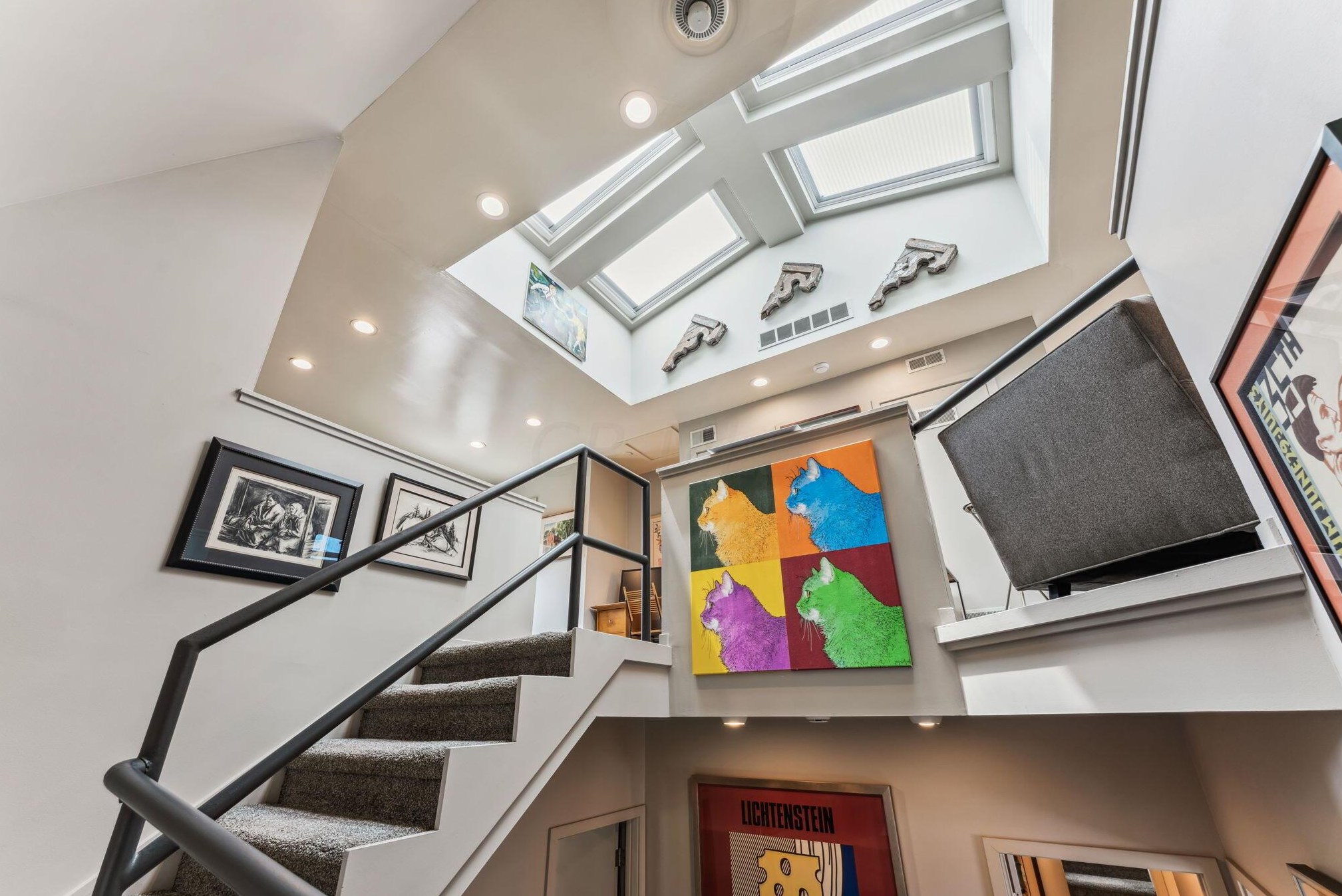 393 Library Park Ct, Columbus OH exterior