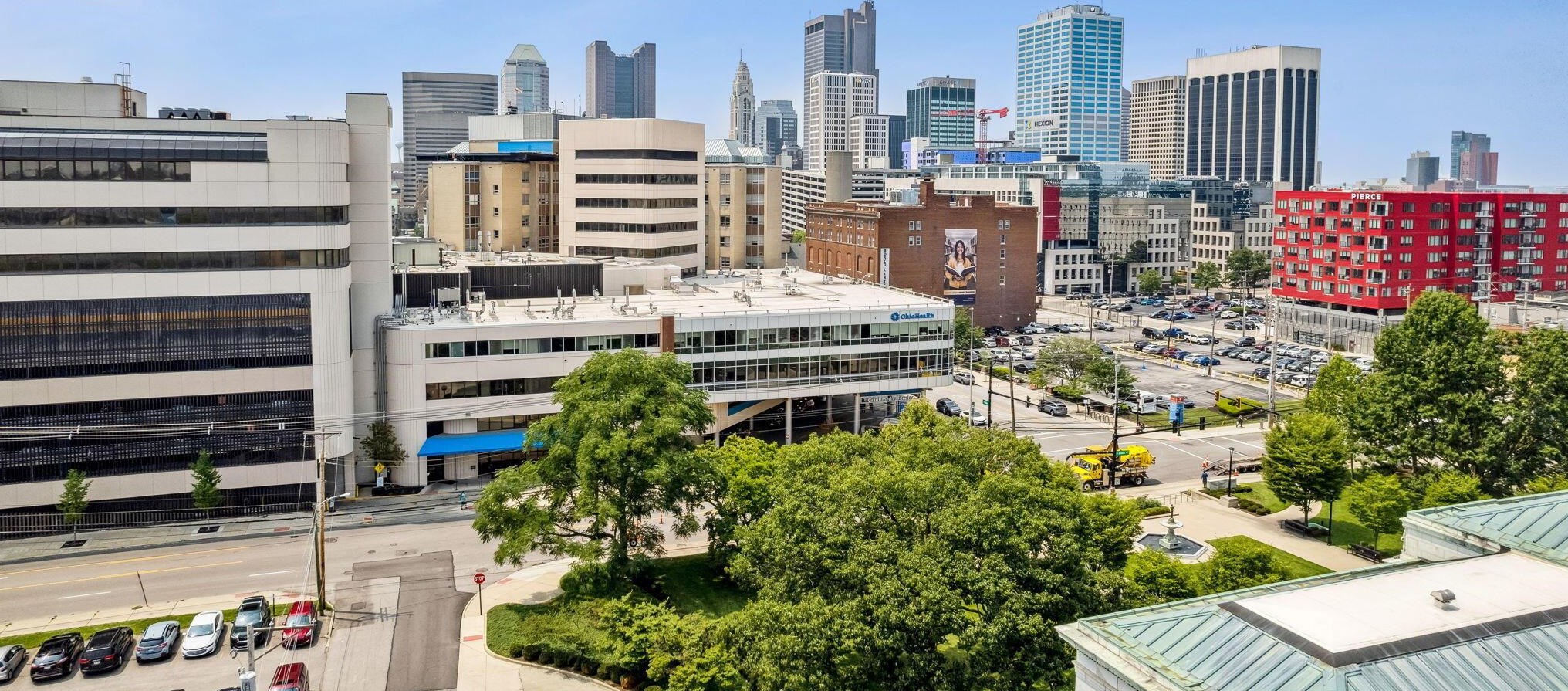 393 Library Park Ct, Columbus OH exterior