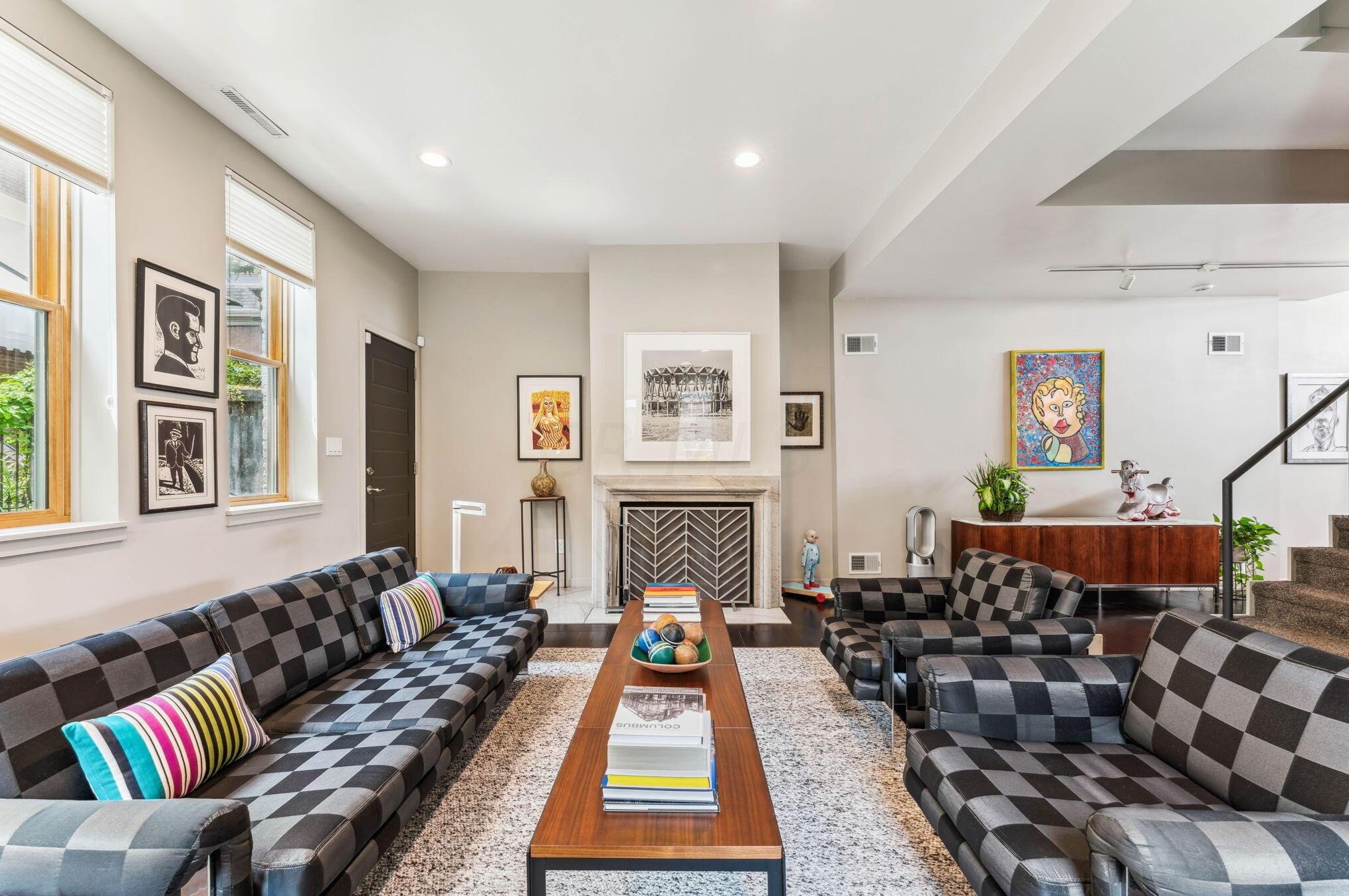 393 Library Park Ct, Columbus OH exterior