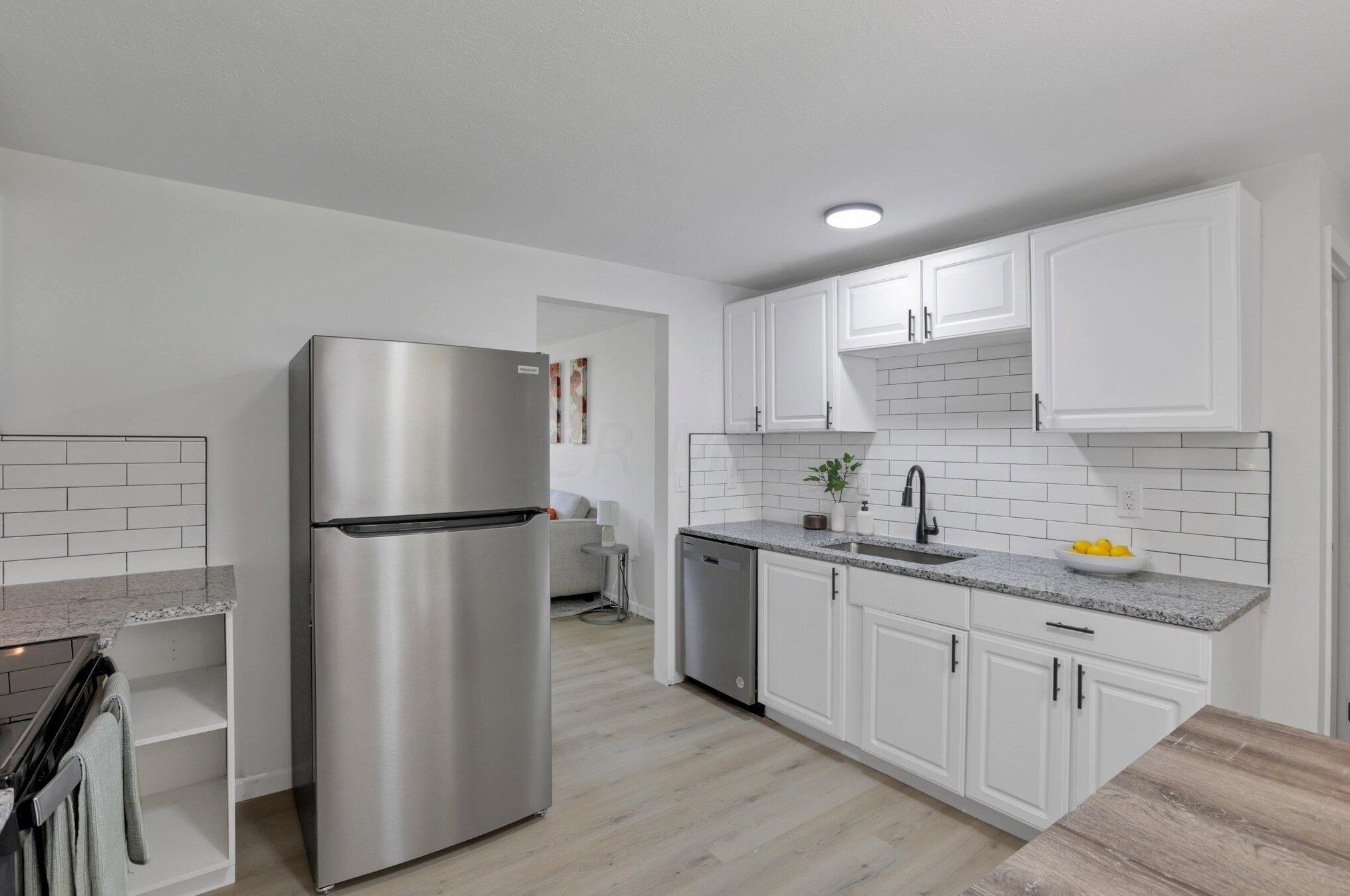 4702 Edinburgh Ln, Columbus OH 43229-5847 exterior