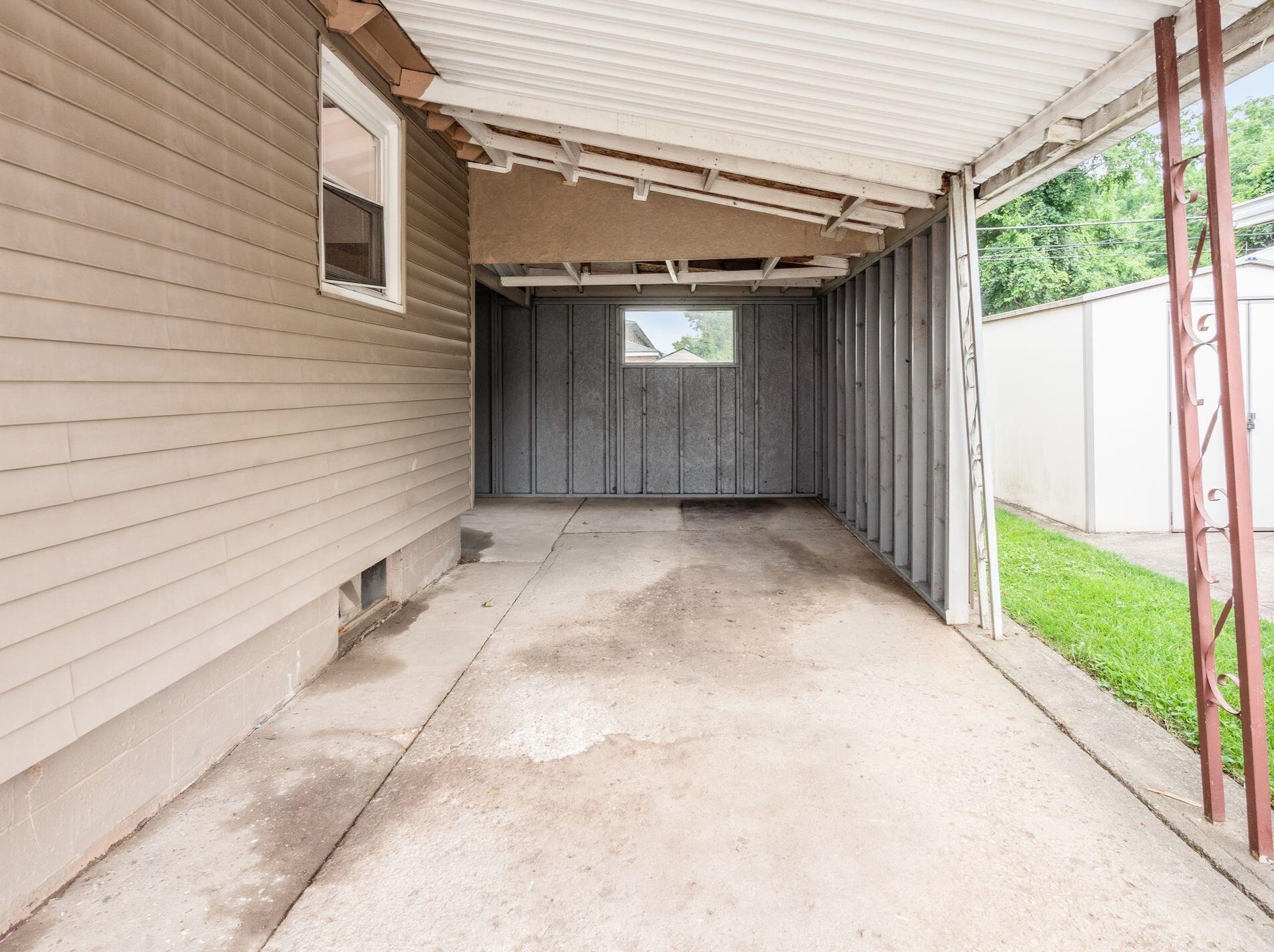 4636 Ludington Rd, Columbus OH 43227-1326 exterior